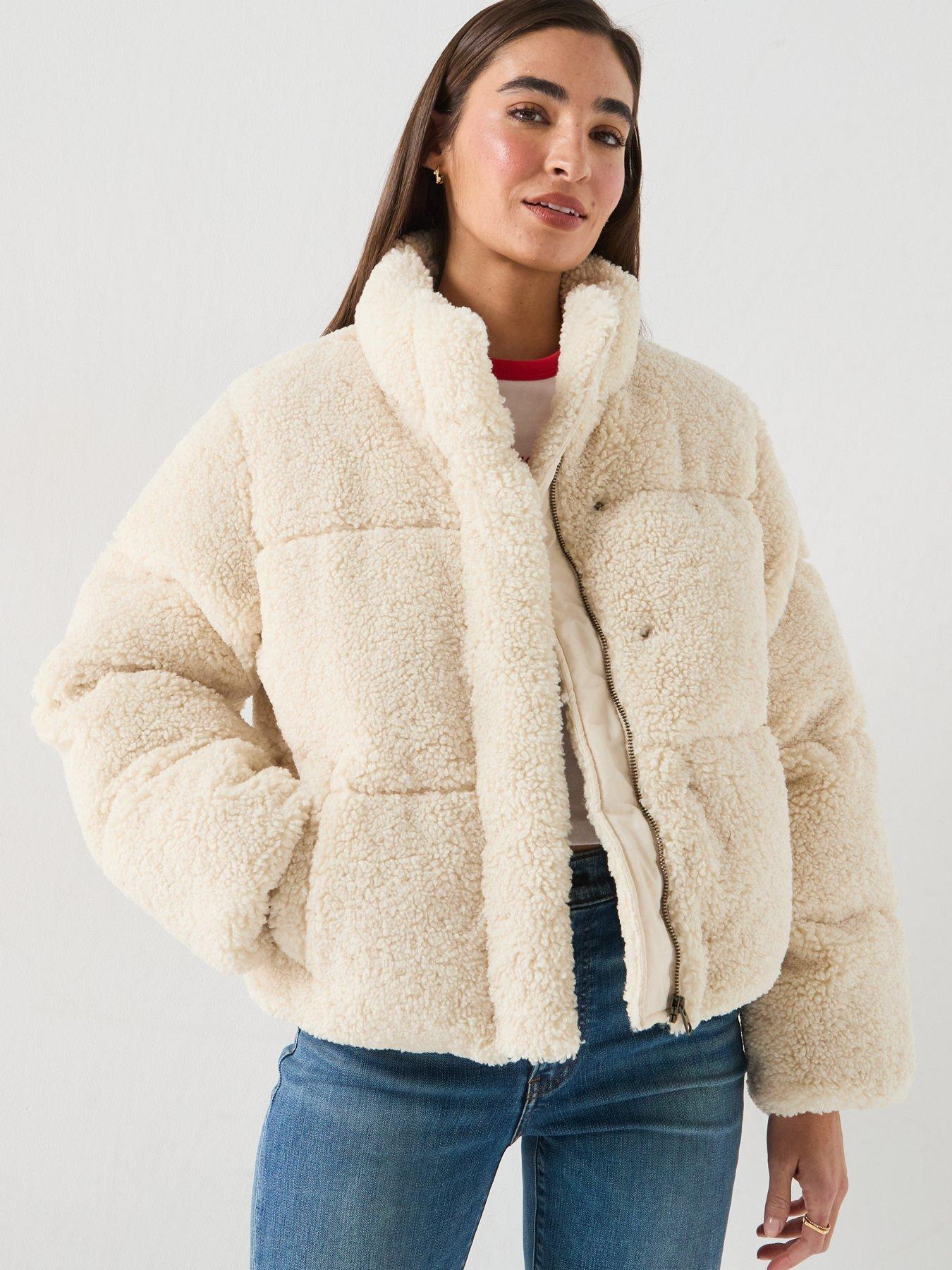 Image 6 of 6 of Levi's Brynn Crop Borg Fleece Puffer Jacket - White Swan