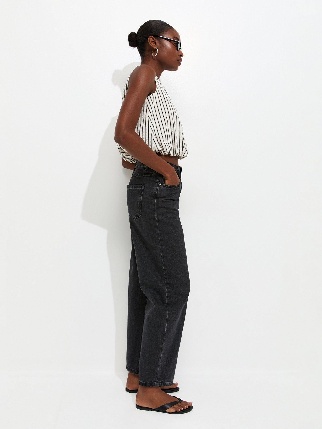 Image 5 of 7 of New Look Barrel Leg Jeans - Black