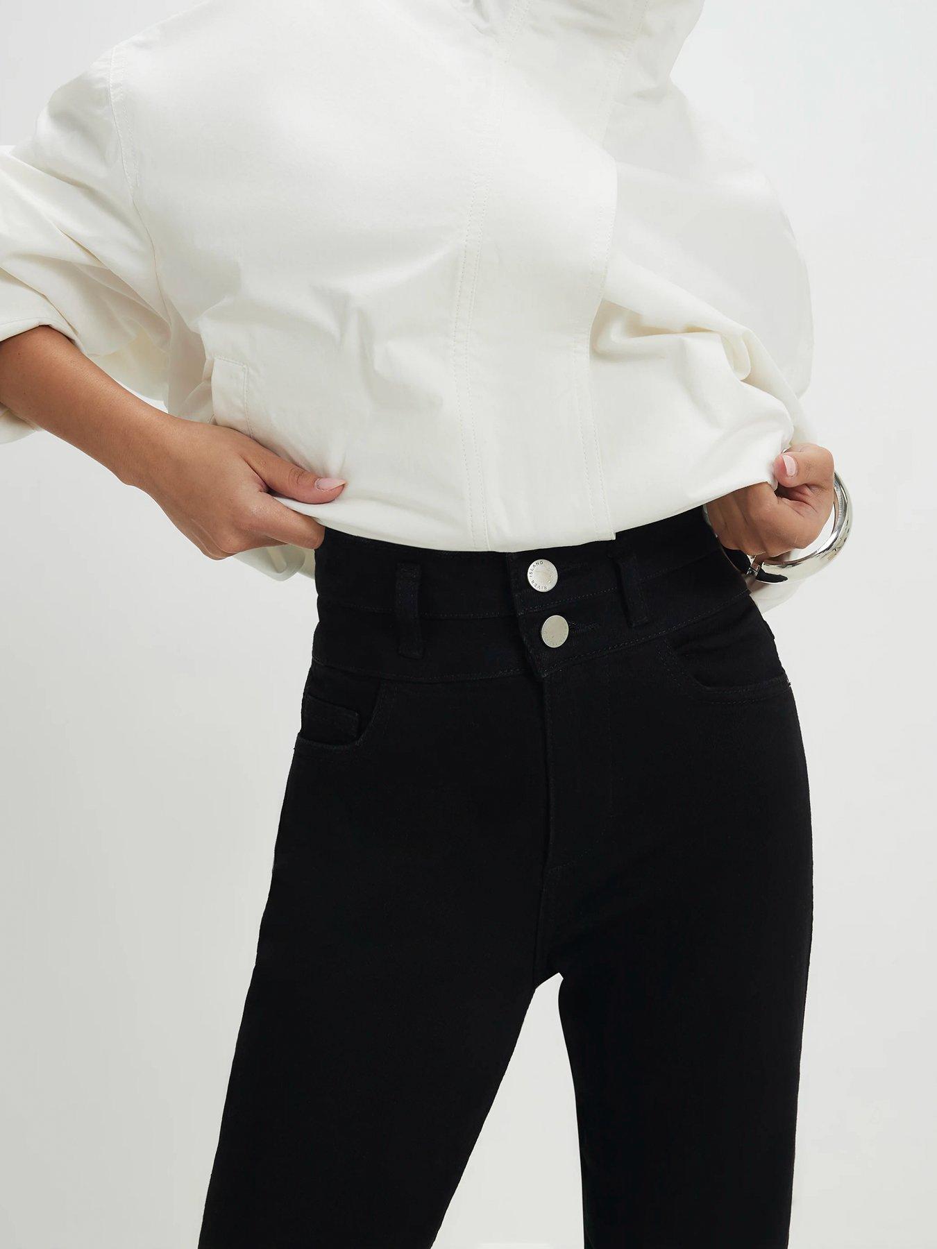 river-island-petite-relaxed-flare-robinson-blackoutfit