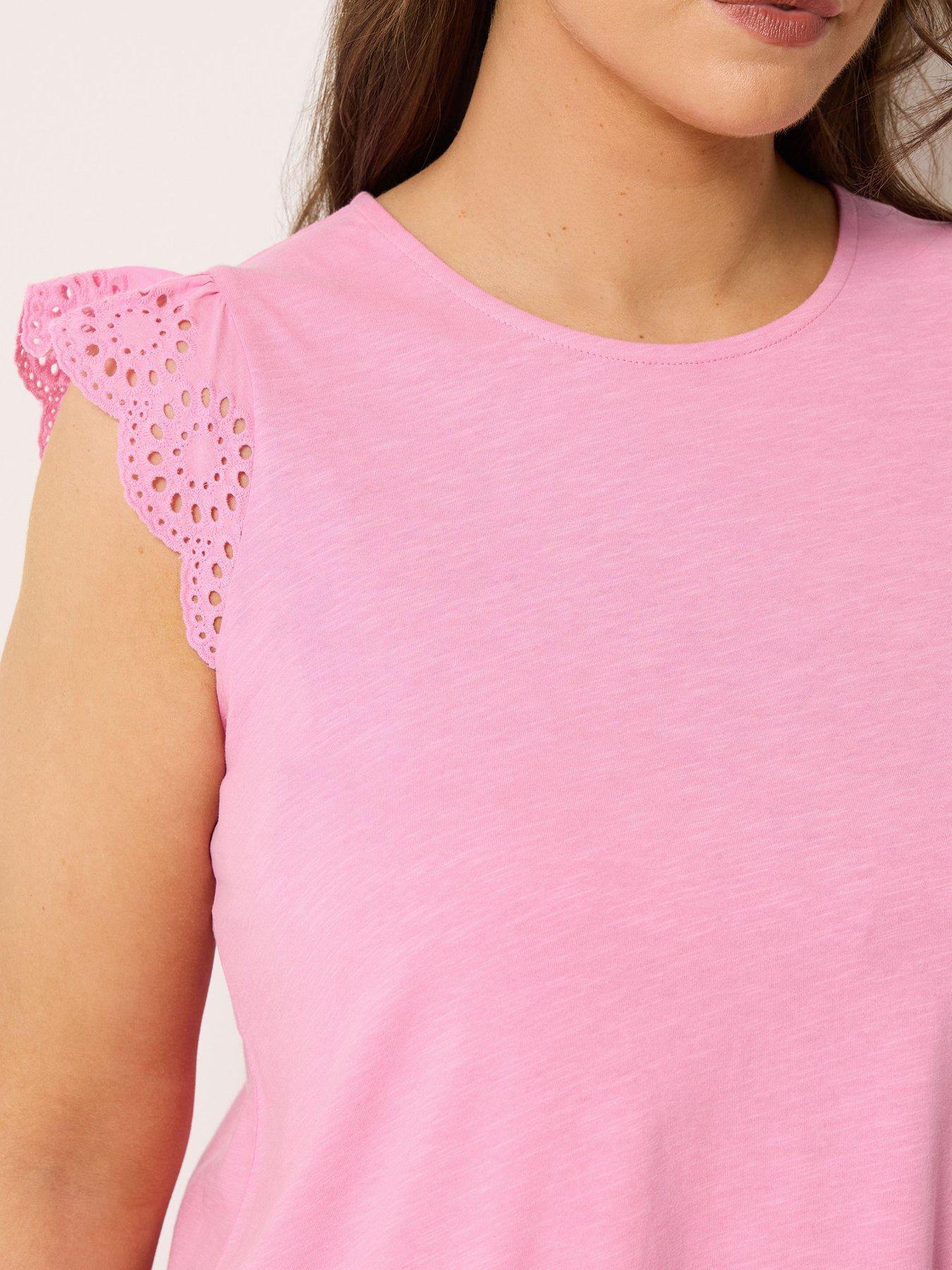Image 4 of 4 of Yours Curve Broderie Frill Sleeve Vest - Pink