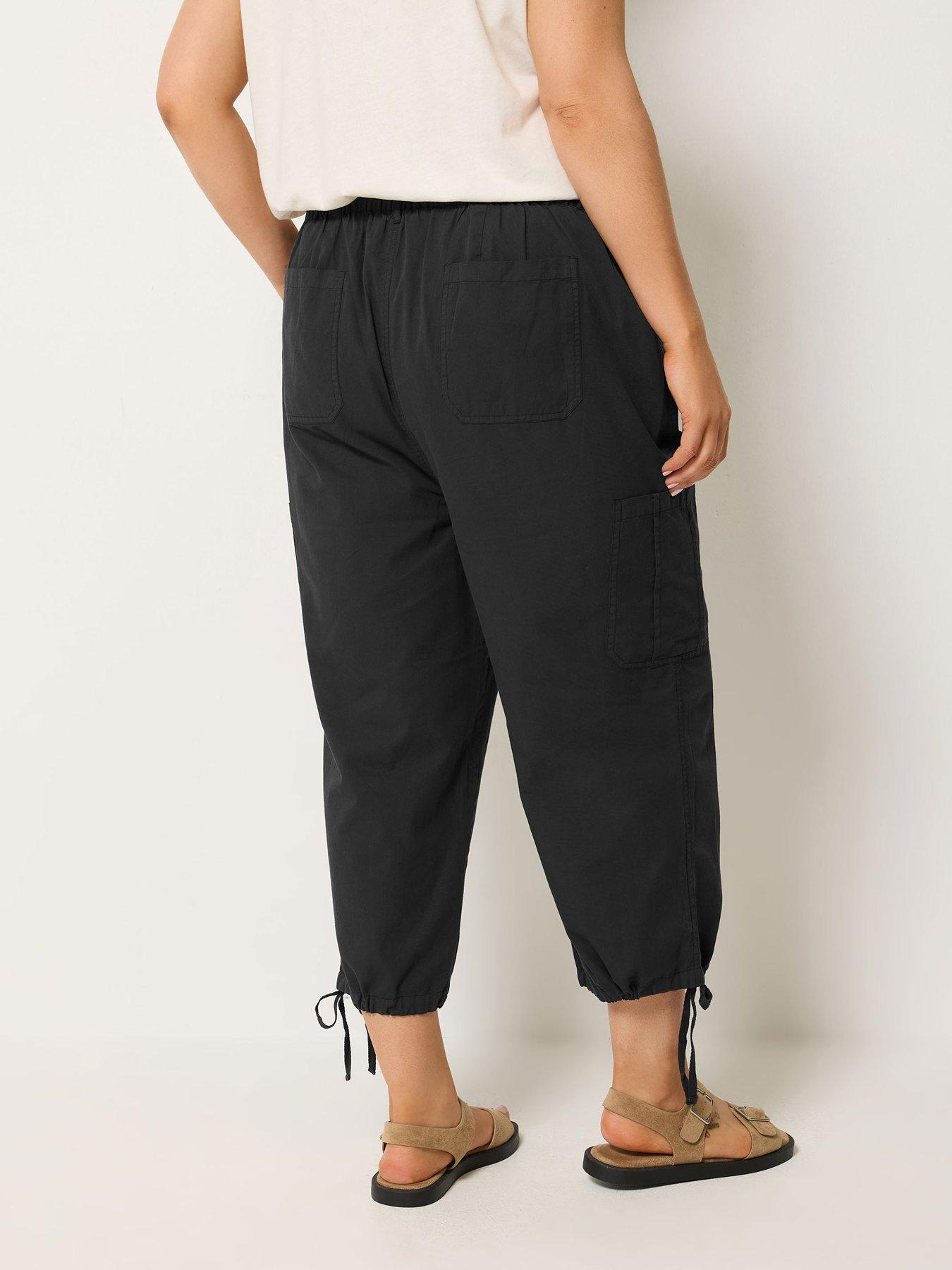 Image 2 of 4 of Yours Curve Woven Cargo Crop Trouser - Black