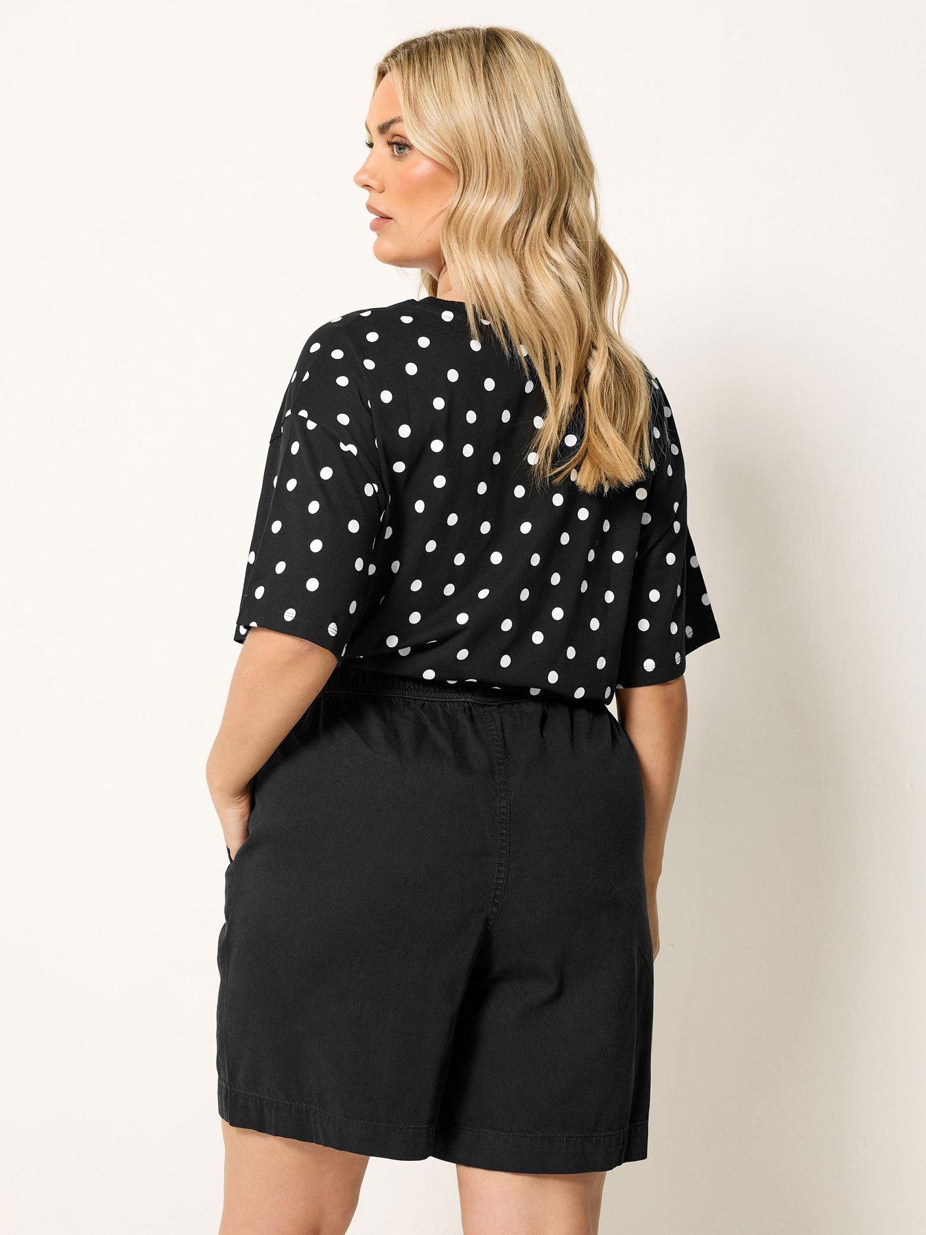 Image 2 of 4 of Yours Curve Casual Denim Shorts - Black