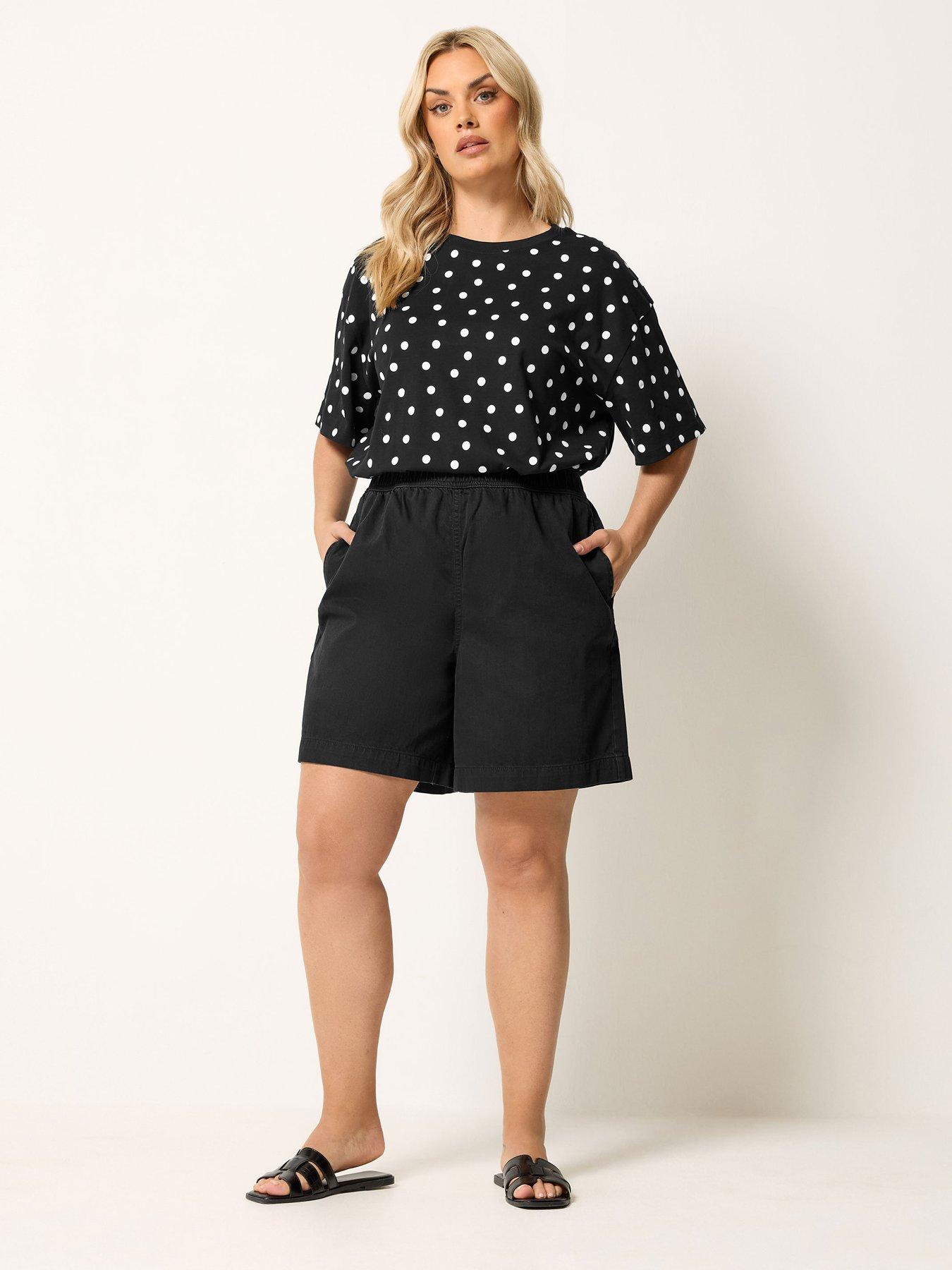 Image 3 of 4 of Yours Curve Casual Denim Shorts - Black