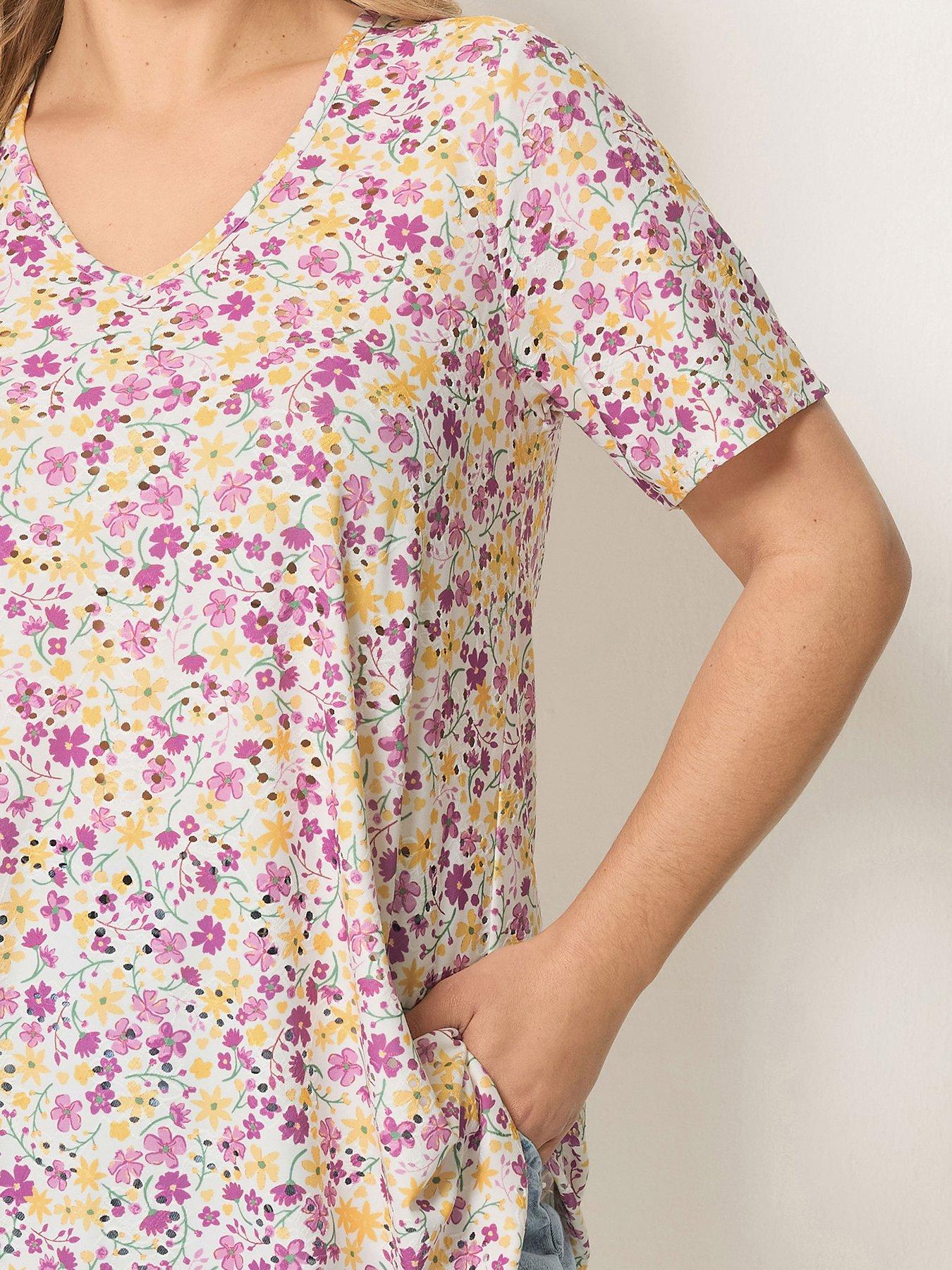 Image 4 of 4 of Yours Curve Printed Broderie V Neck T-Shirt - Purple