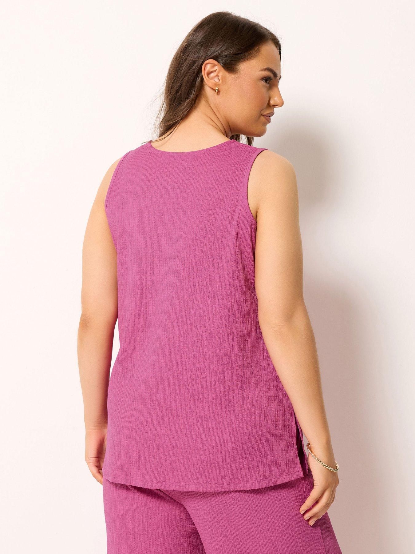 Image 2 of 4 of Yours Curve Textured Waistcoat Co Ord - Pink
