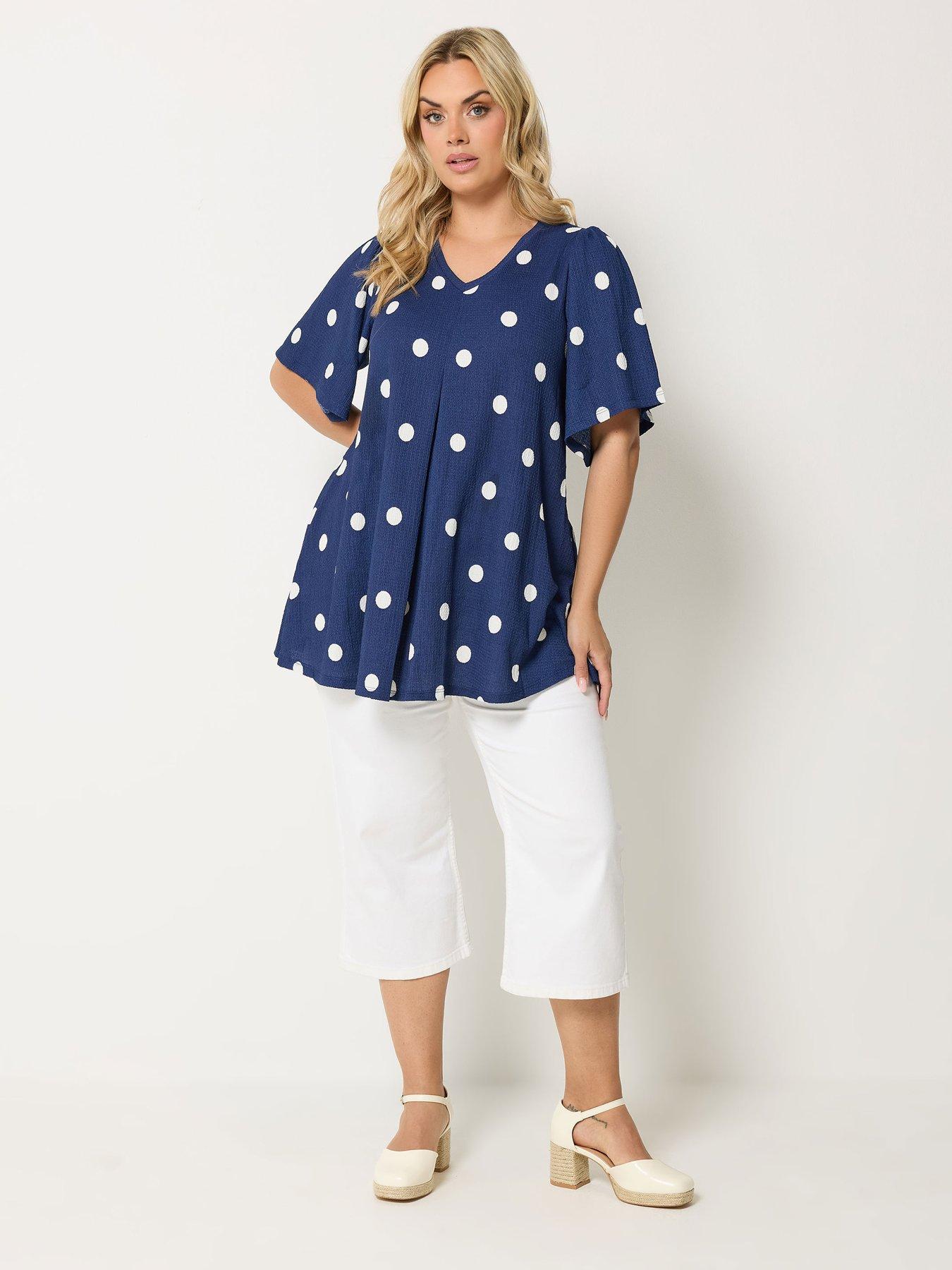 Image 3 of 4 of Yours Curve Textured Spot Print Pleat Front T-Shirt - Blue