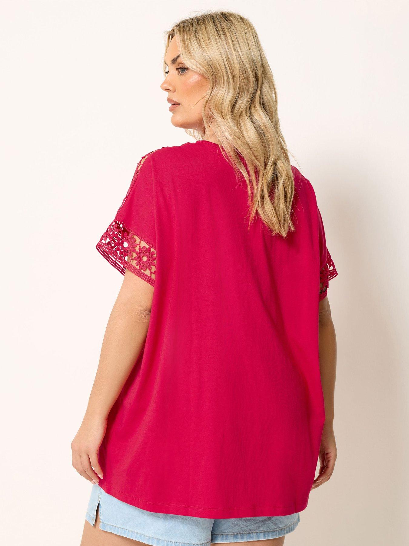 Image 2 of 4 of Yours Curve Boxy Crochet T-Shirt - Red