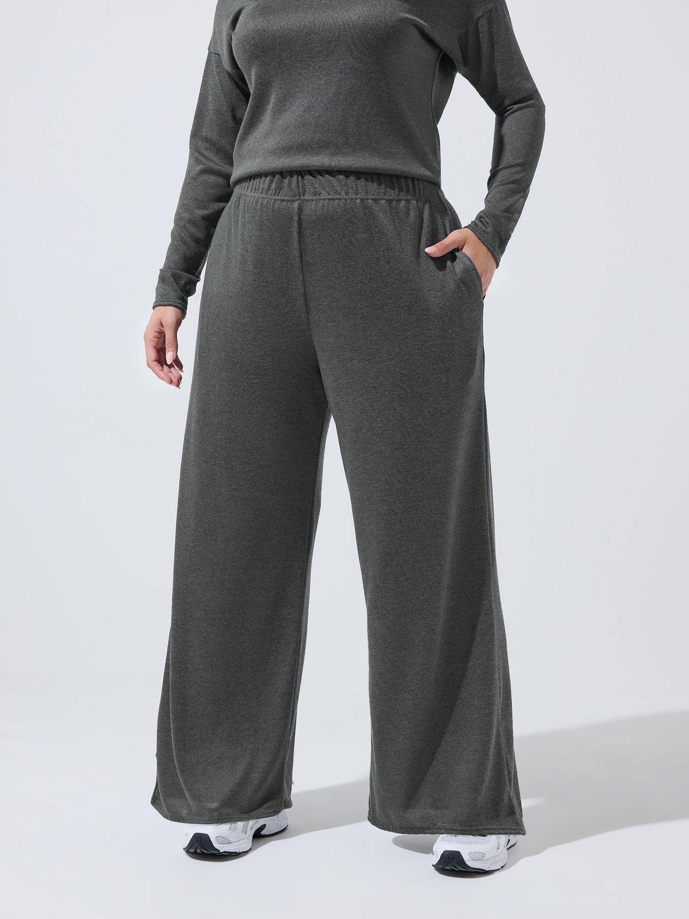 Image 1 of 4 of Yours Curve Slouch Wide Leg Co Ord - Black
