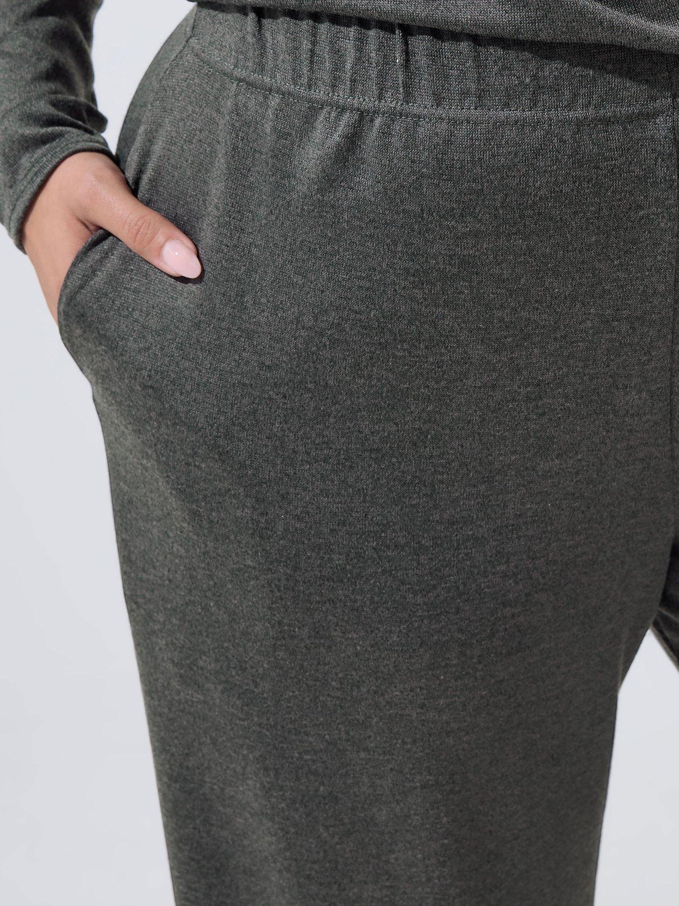 Image 4 of 4 of Yours Curve Slouch Wide Leg Co Ord - Black