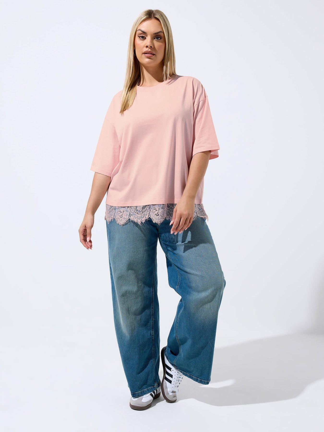 Image 3 of 4 of Yours Curve Lace Hem Top - Pink