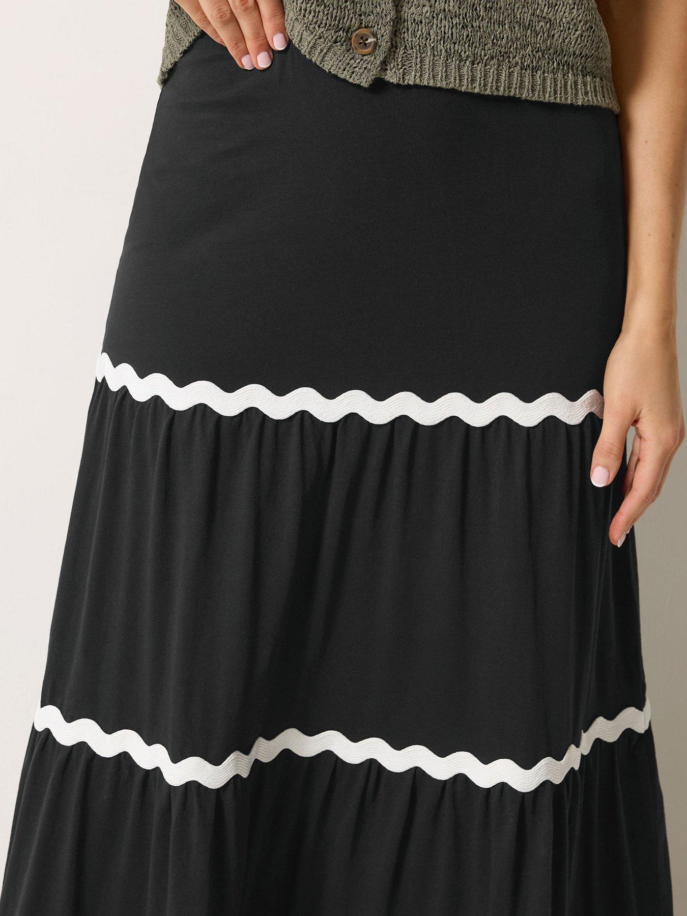 Image 4 of 4 of Long Tall Sally Ric Rac Skirt - Black