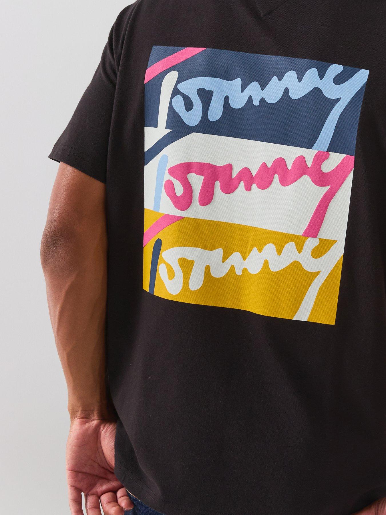 Image 5 of 6 of Tommy Jeans Relaxed Signature Back Graphic T-Shirt - Black