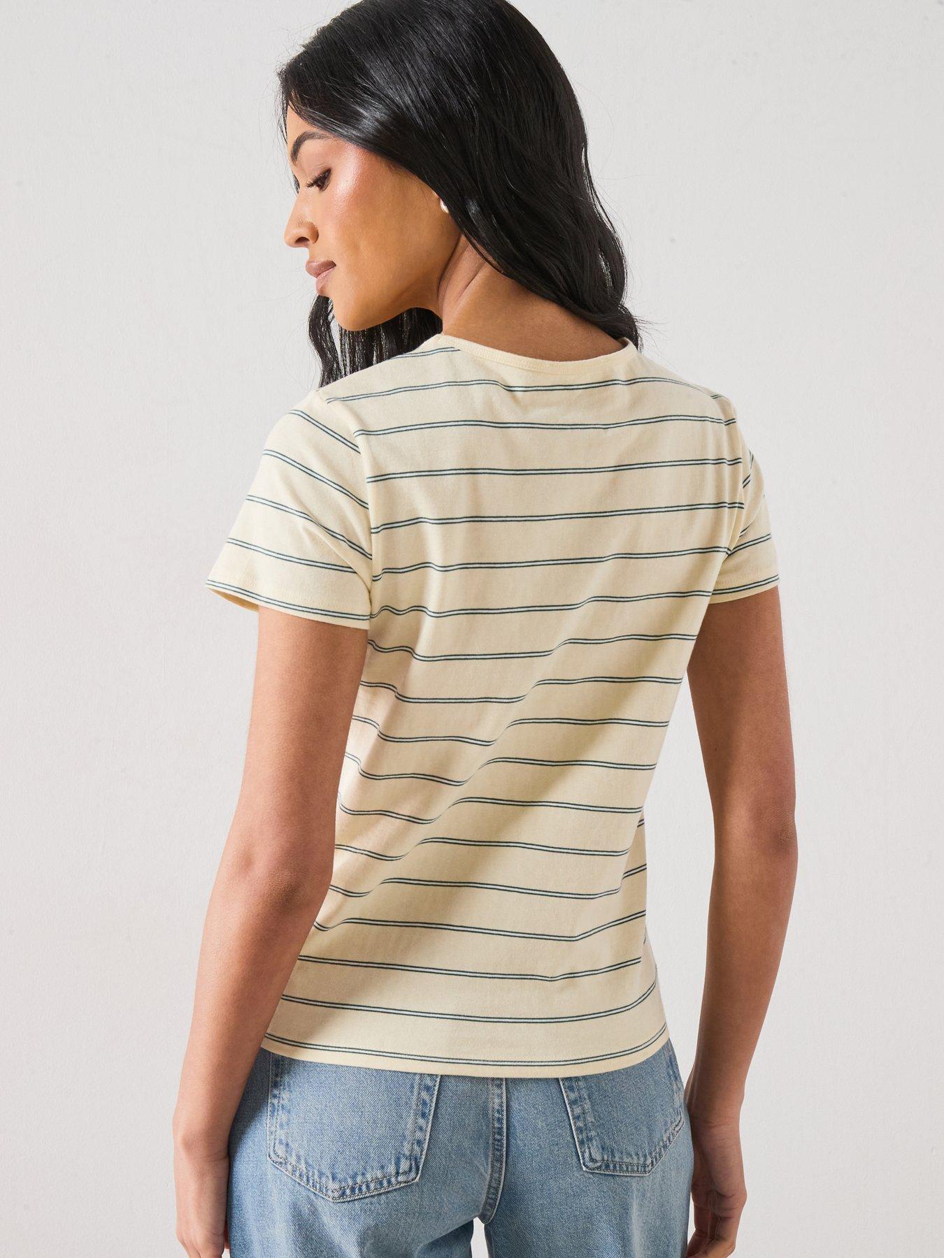 Image 2 of 6 of Mango T-shirt Ancli