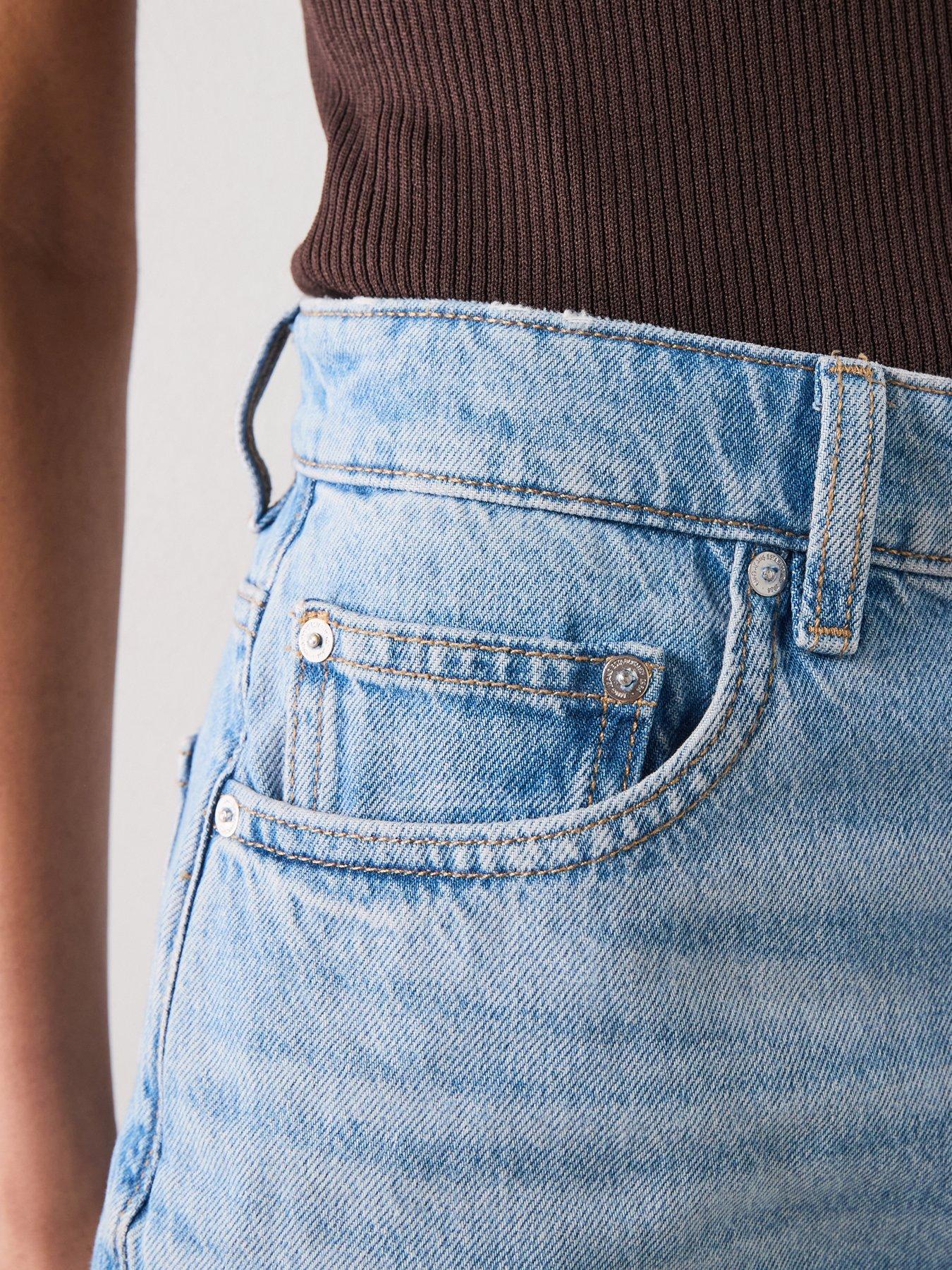 Image 4 of 5 of Mango Bermuda Shorts Anne - Blue