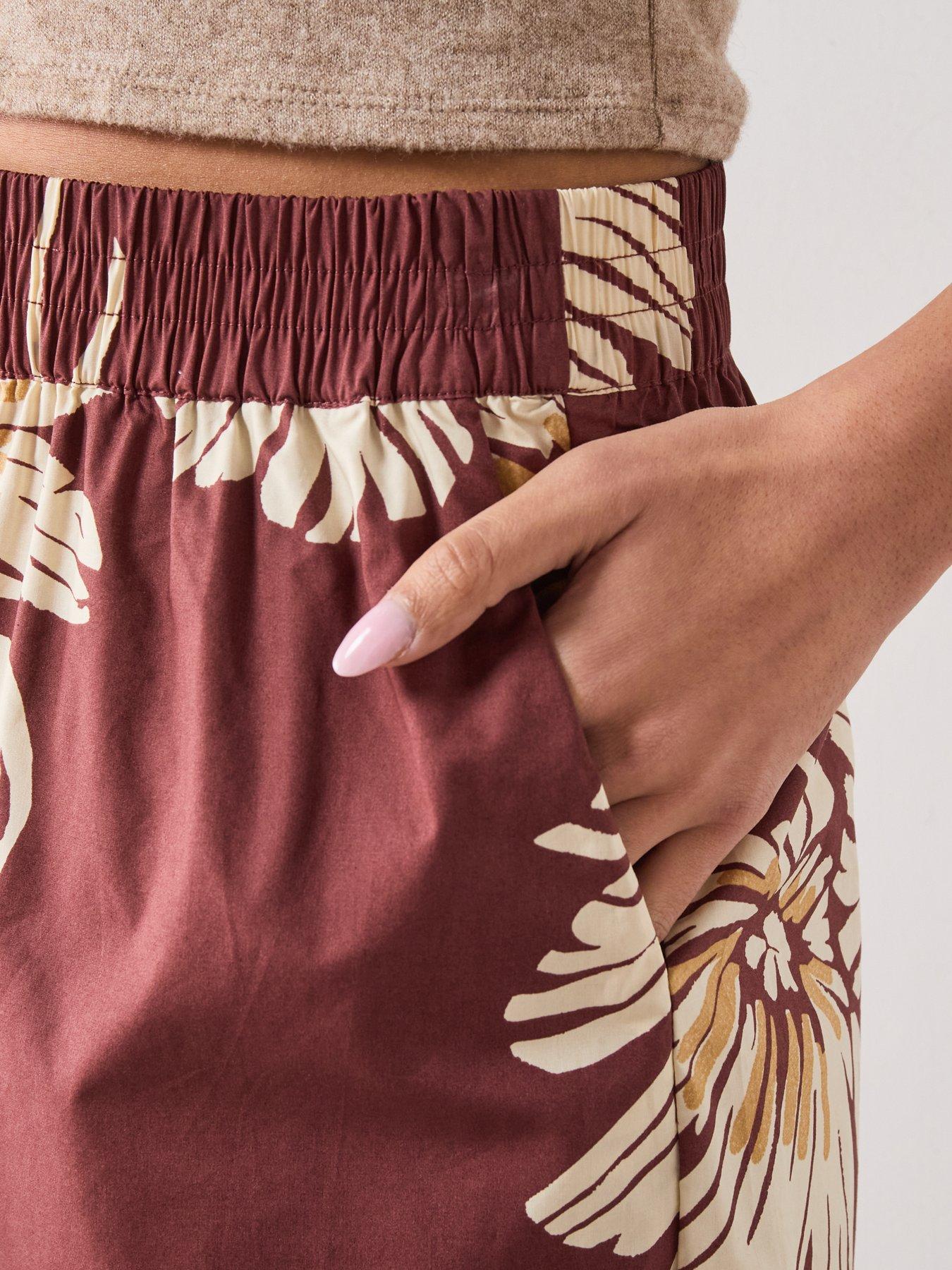 Image 5 of 5 of Mango Printed Cotton Blend Co-ord Short - Burngundy