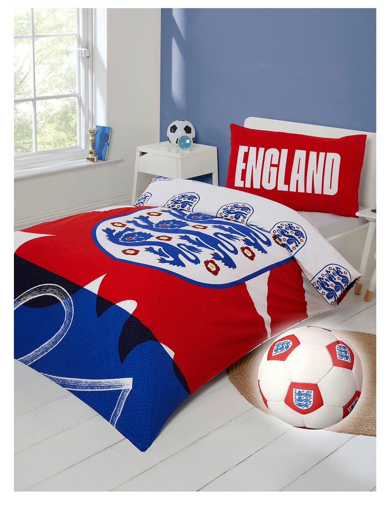 England England Fa Bundle - Single Duvet Set With Football Shaped Cushion