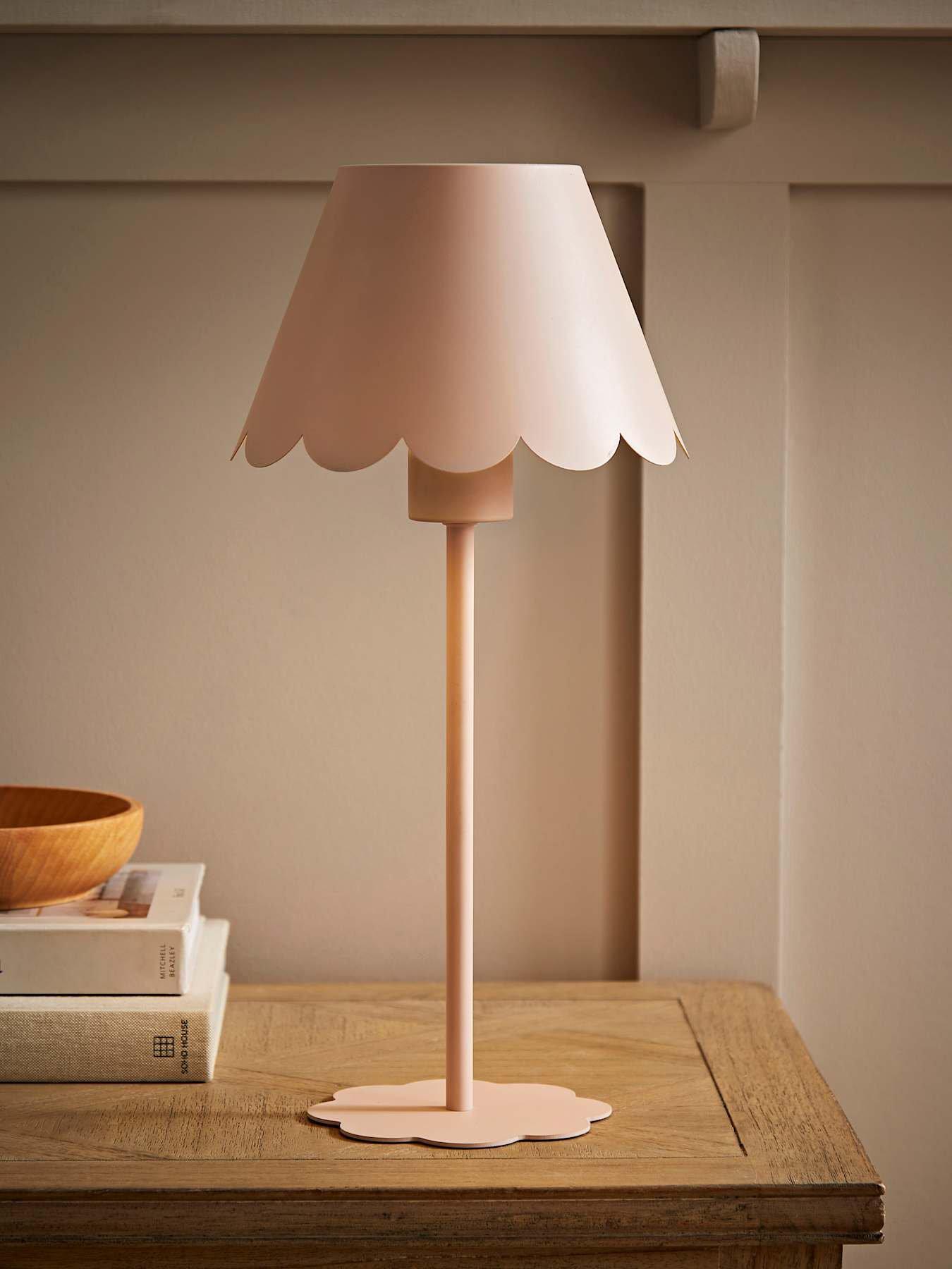 ValueLights Hattie Pink Scallop Rechargeable Table Lamp