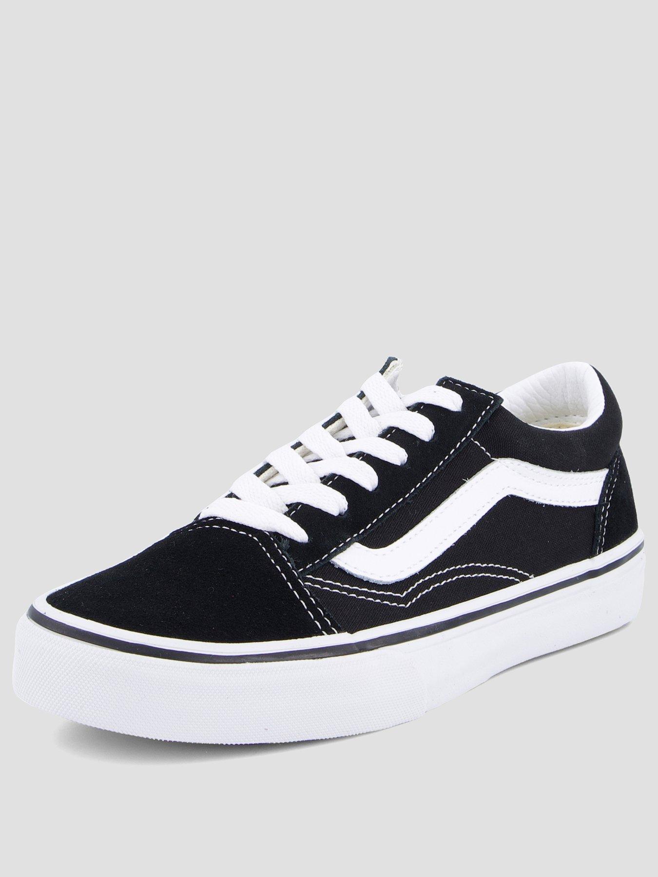 Image 2 of 7 of Vans Junior Old Skool Trainer - Black