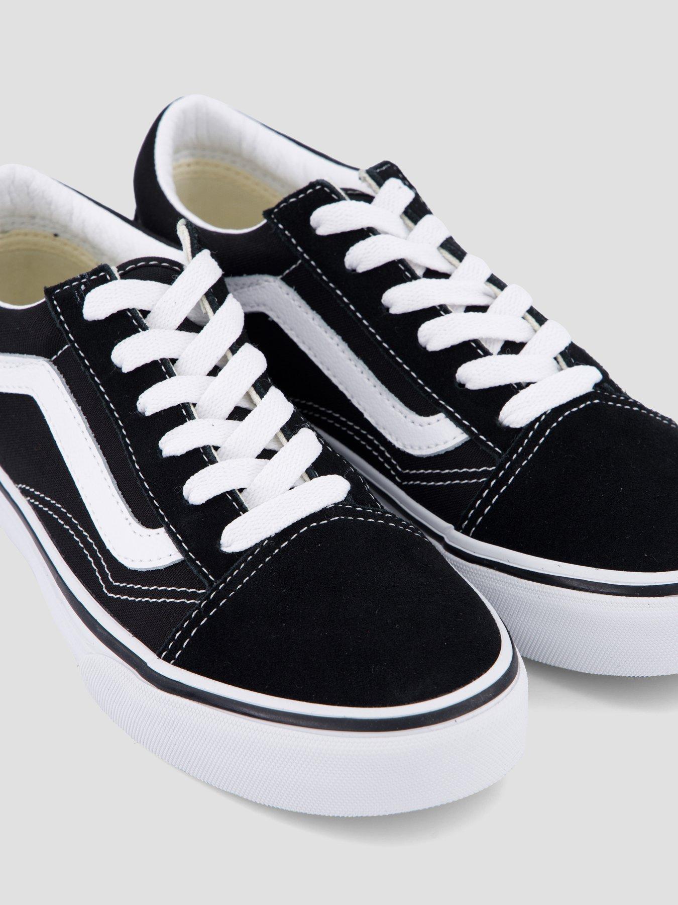 Image 5 of 7 of Vans Junior Old Skool Trainer - Black