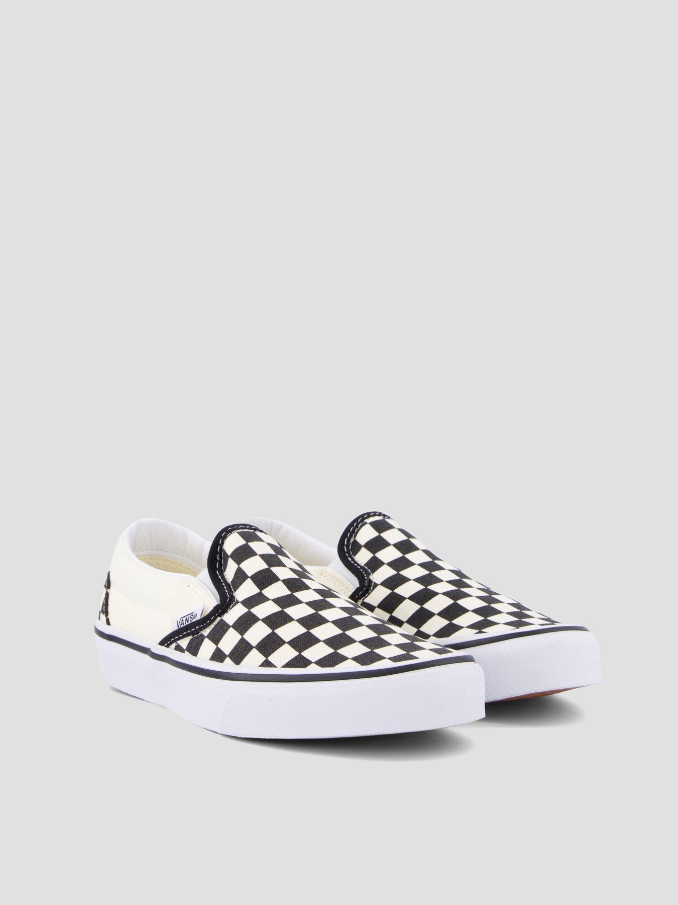 Image 6 of 7 of Vans Unisex Checkerboard Slip-On Low Profile Trainers - Black