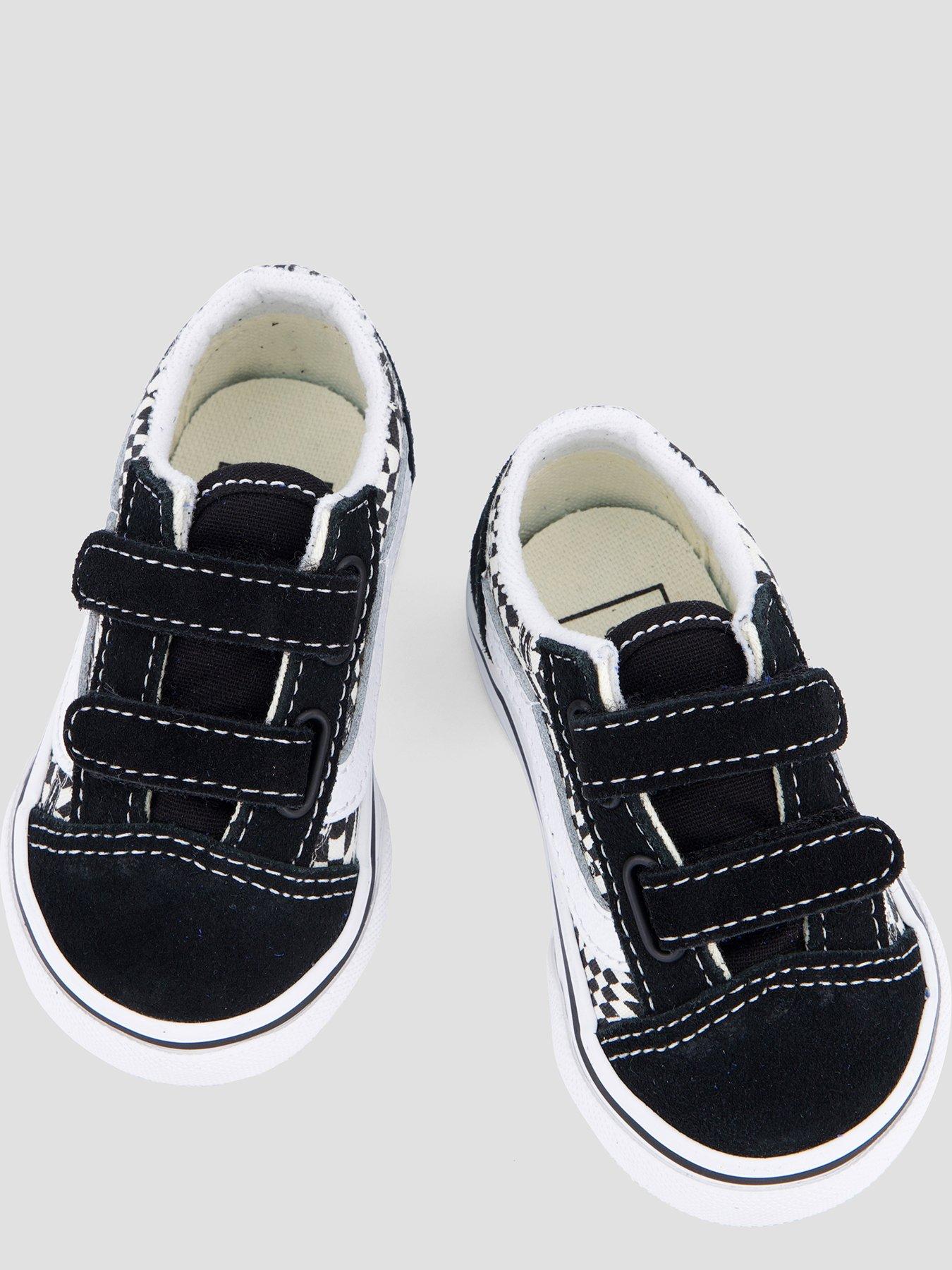 Image 3 of 7 of Vans Toddler Old Skool Trainer - Black