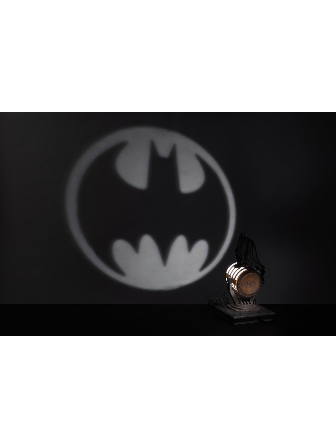 batman-batman-figurine-lightdetail