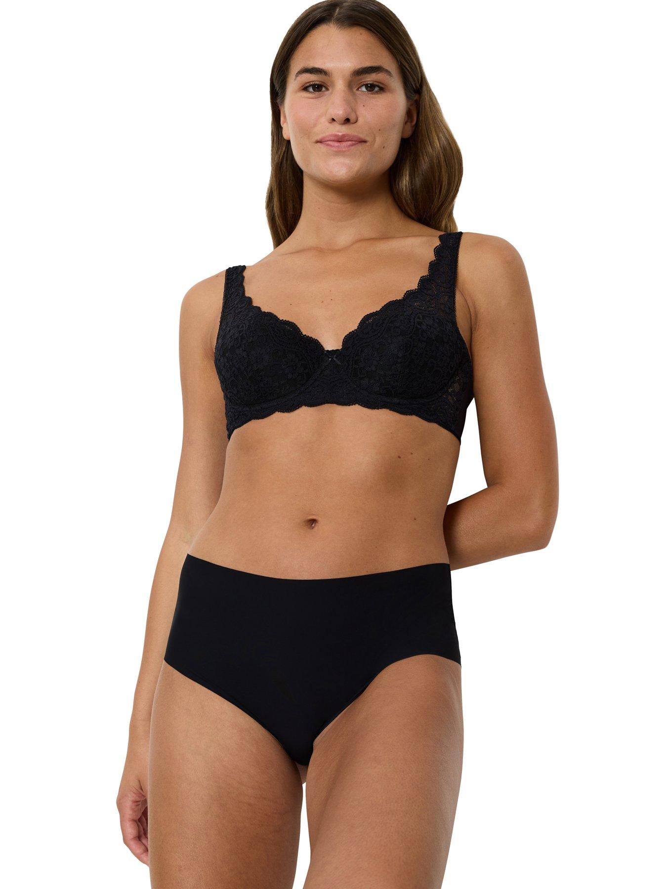 Image 3 of 5 of Triumph Triumph Amourette Wired Half Push Up Bra - Black