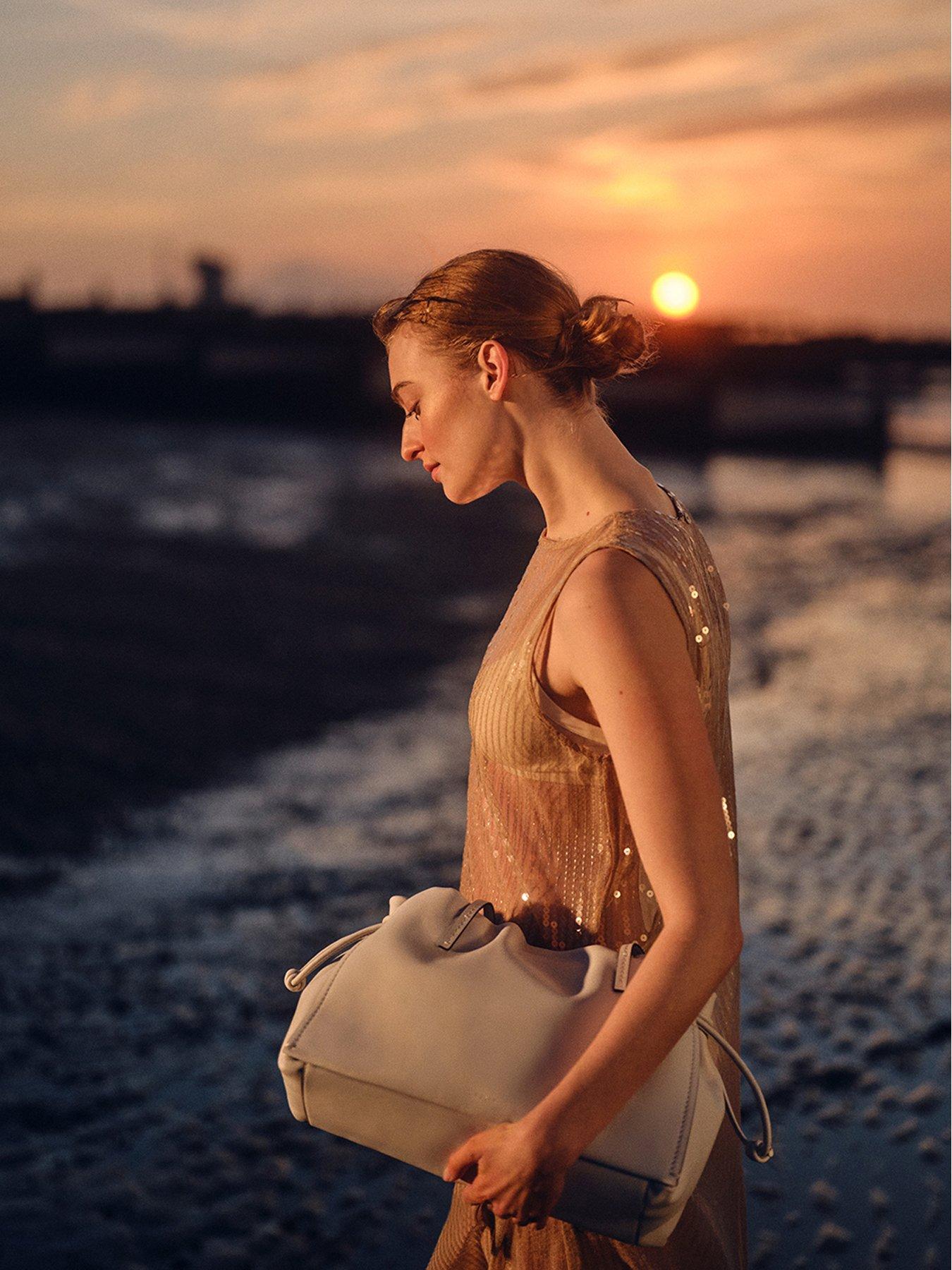 Image 5 of 7 of Radley The Roxburgh Large Drawstring Shoulder
