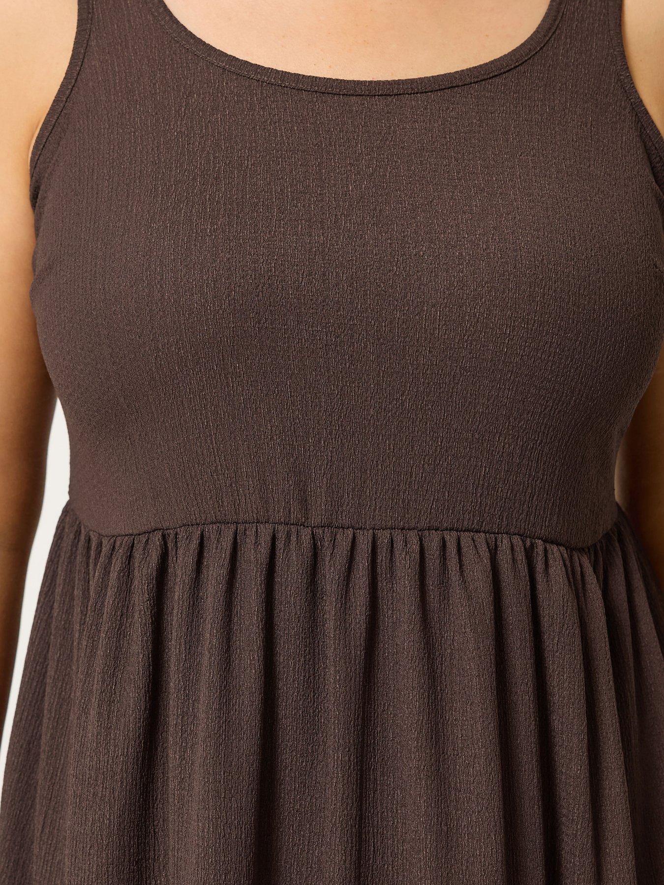 Image 4 of 4 of Yours Curve Textured Smock Dress - Brown