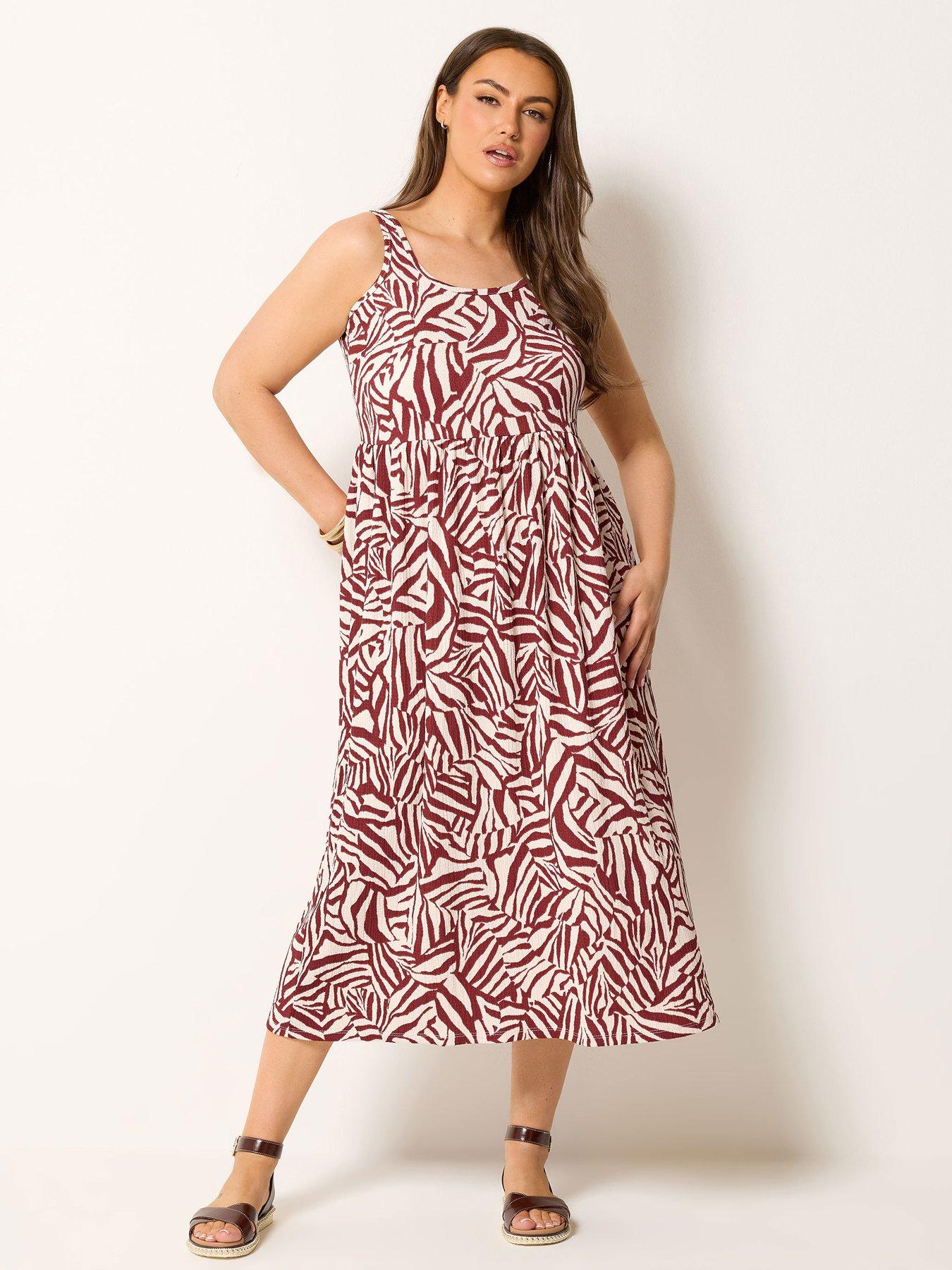 Yours Curve Short Sleeve Textured Smock Dress