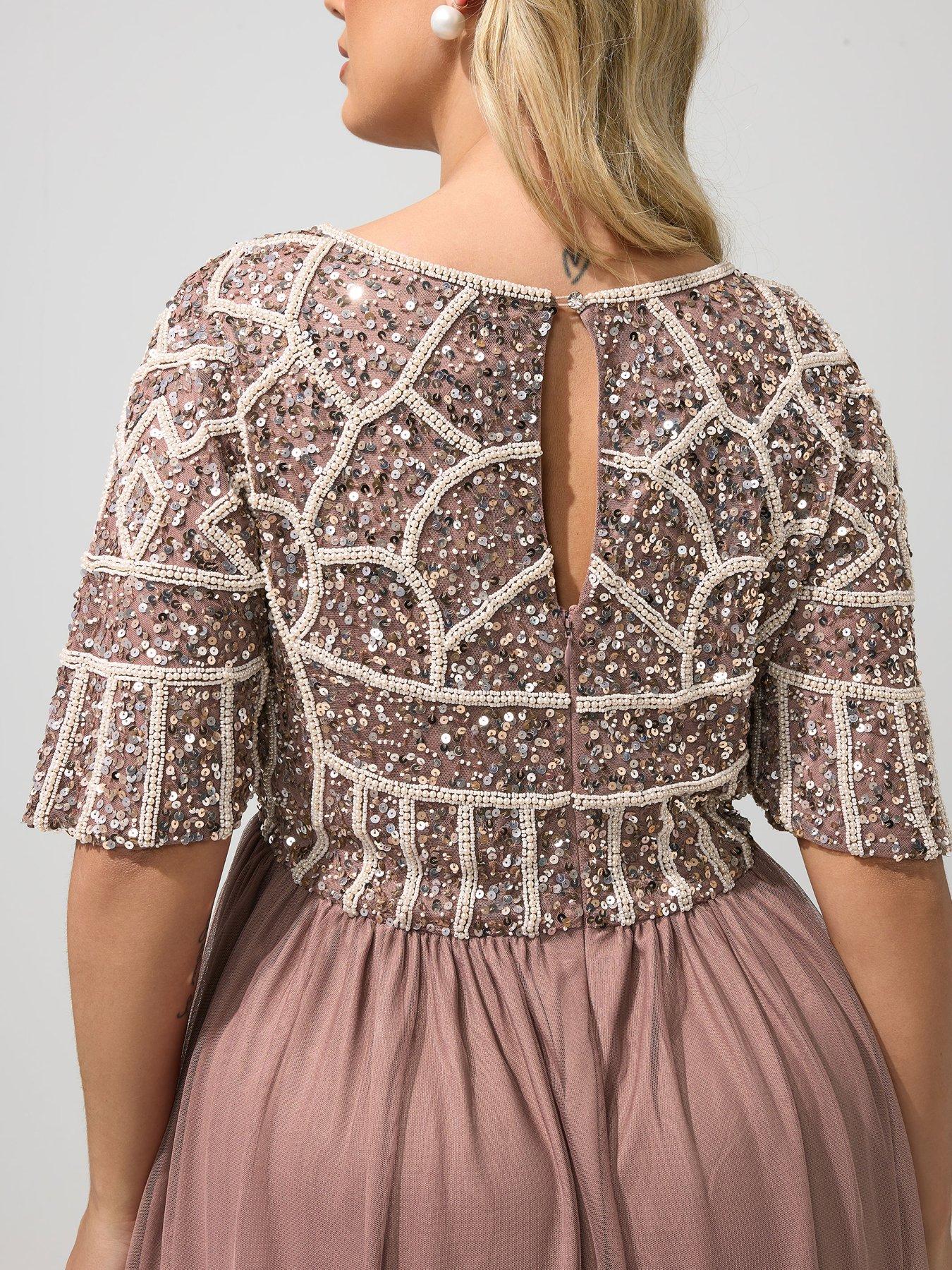 Image 4 of 4 of Yours Curve Luxe Deco Embroidered Maxi Dress - Pink