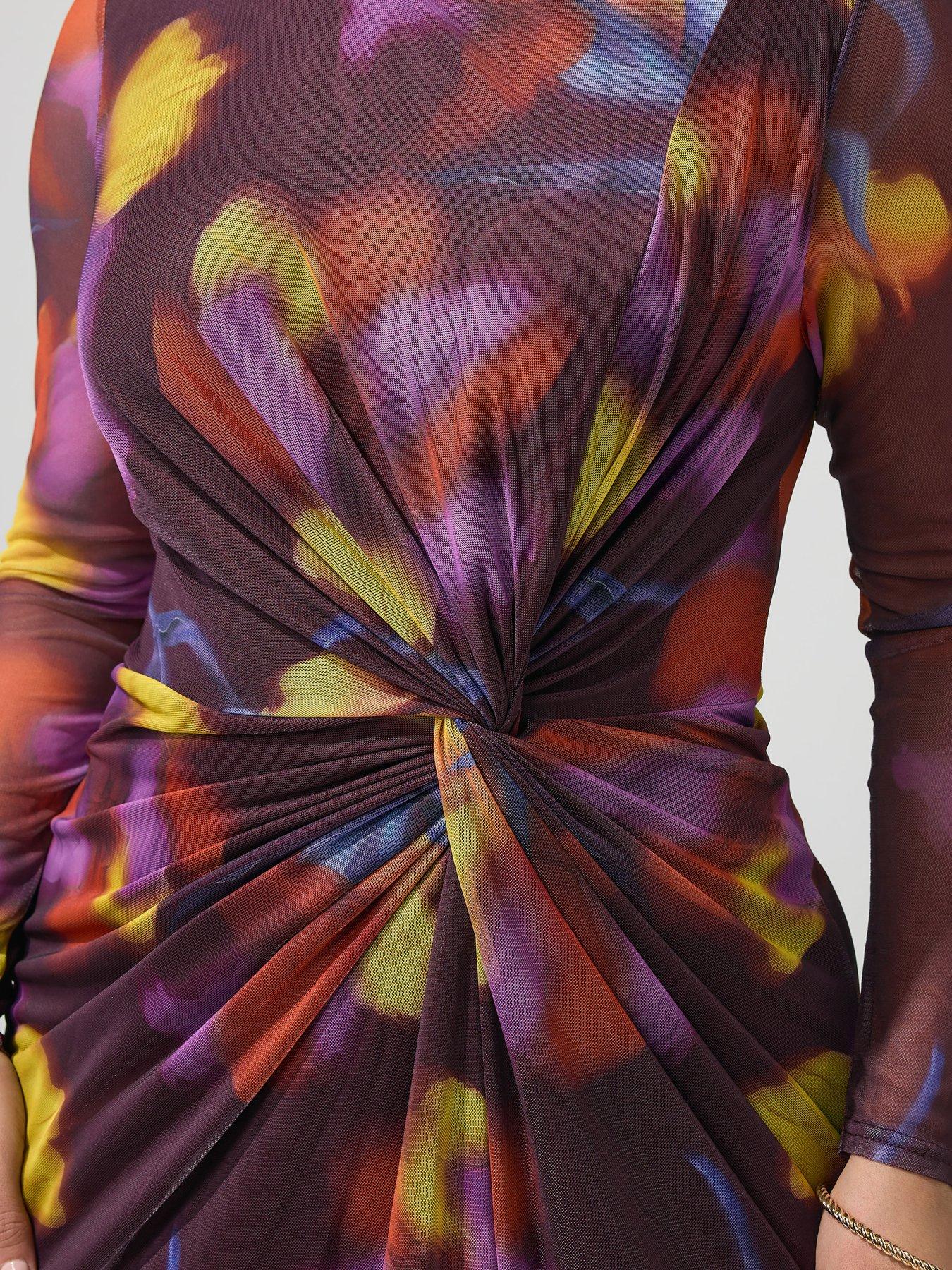 Image 4 of 5 of Yours Curve Floral Side Knot Dress - Red