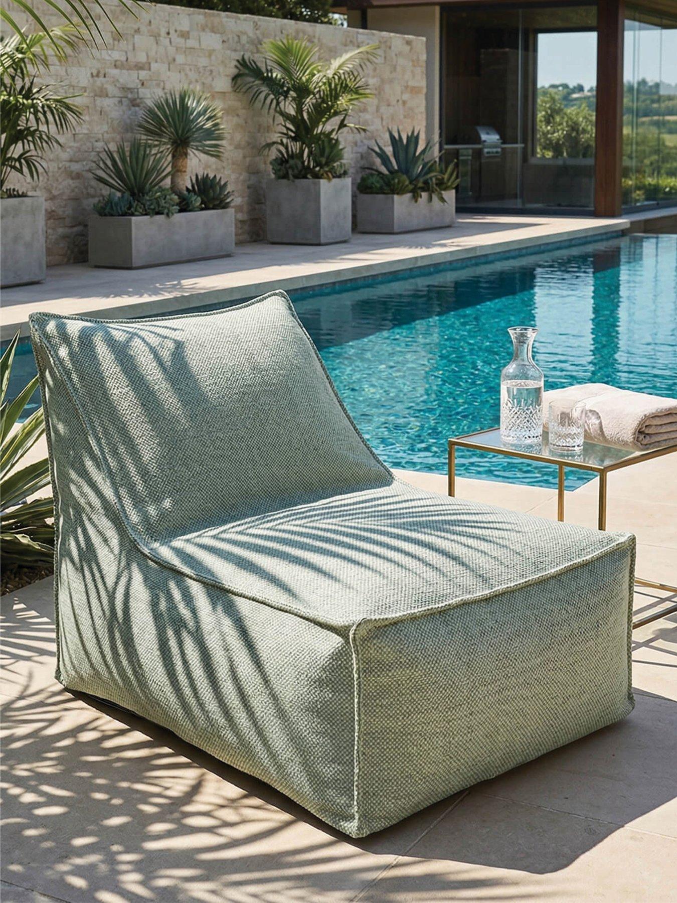 Old Bean Serene Lounger