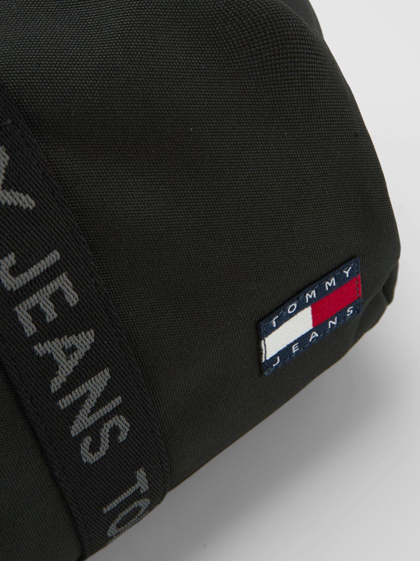 Image 3 of 6 of Tommy Jeans Essential Daily Holdall Duffle Bag - Black
