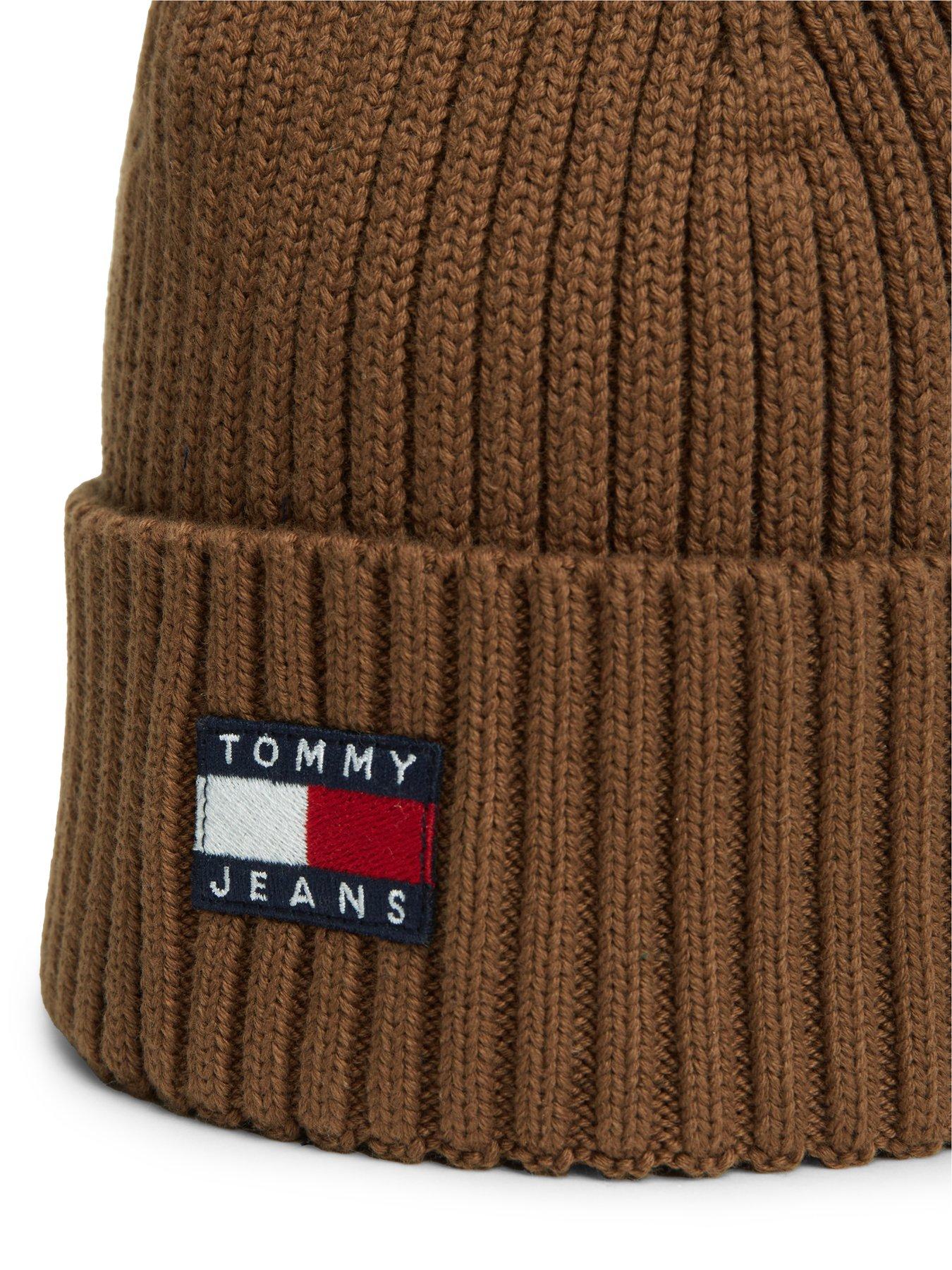 Image 3 of 3 of Tommy Jeans Heritage Logo Ribbed Knit Beanie - Green