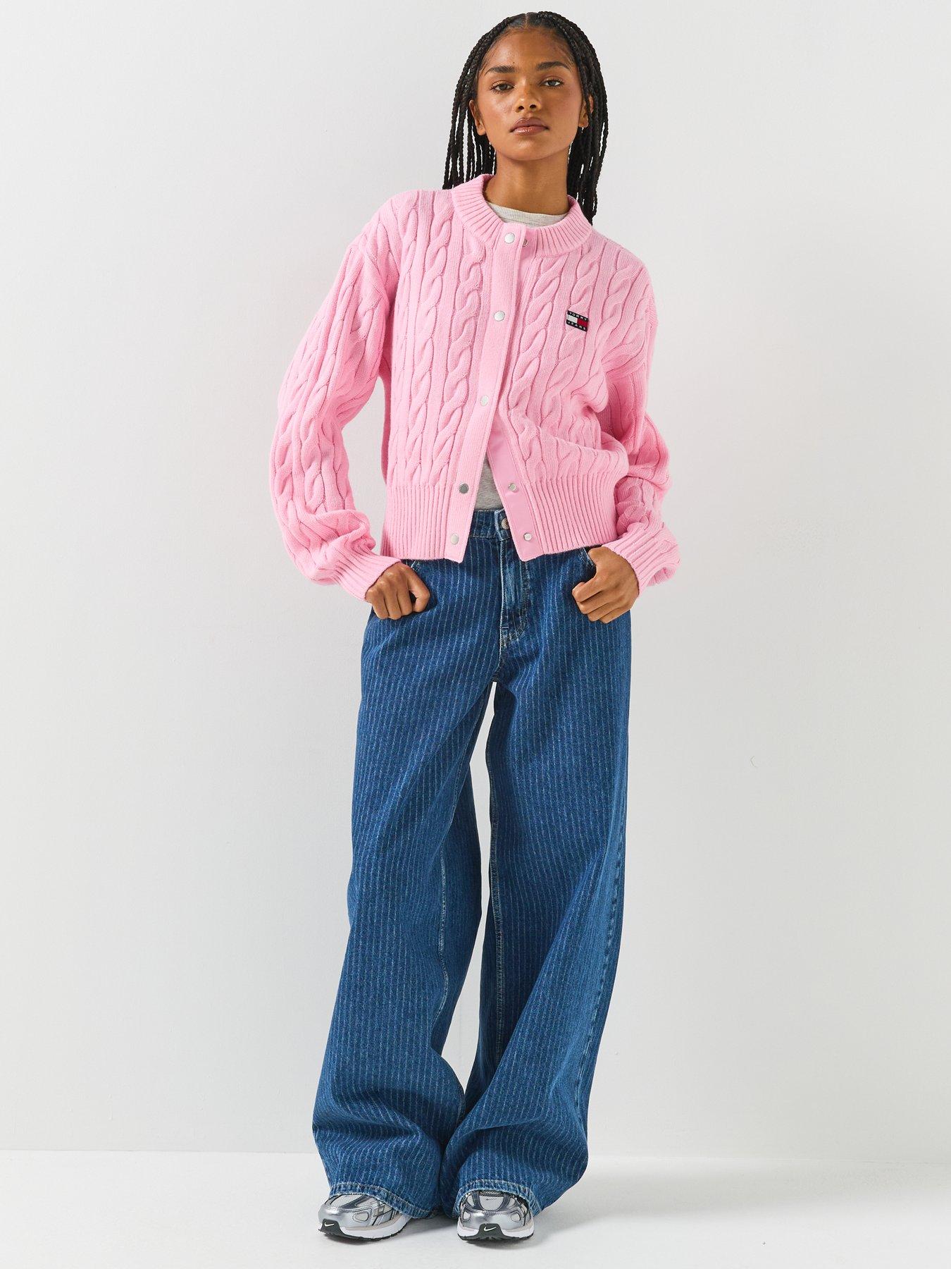 Image 3 of 5 of Tommy Jeans Tommy Badge Cable Knit Relaxed Cardigan - Pink