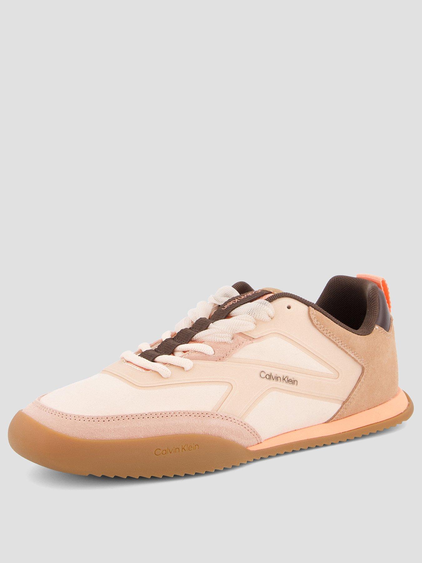 Image 2 of 7 of Calvin Klein Low Pro Run Lu Sue Jelly Laces