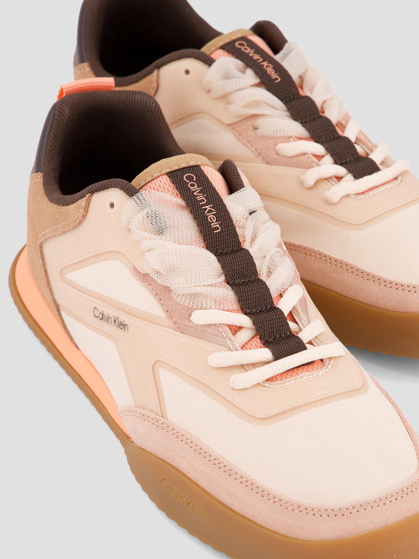 Image 5 of 7 of Calvin Klein Low Pro Run Lu Sue Jelly Laces