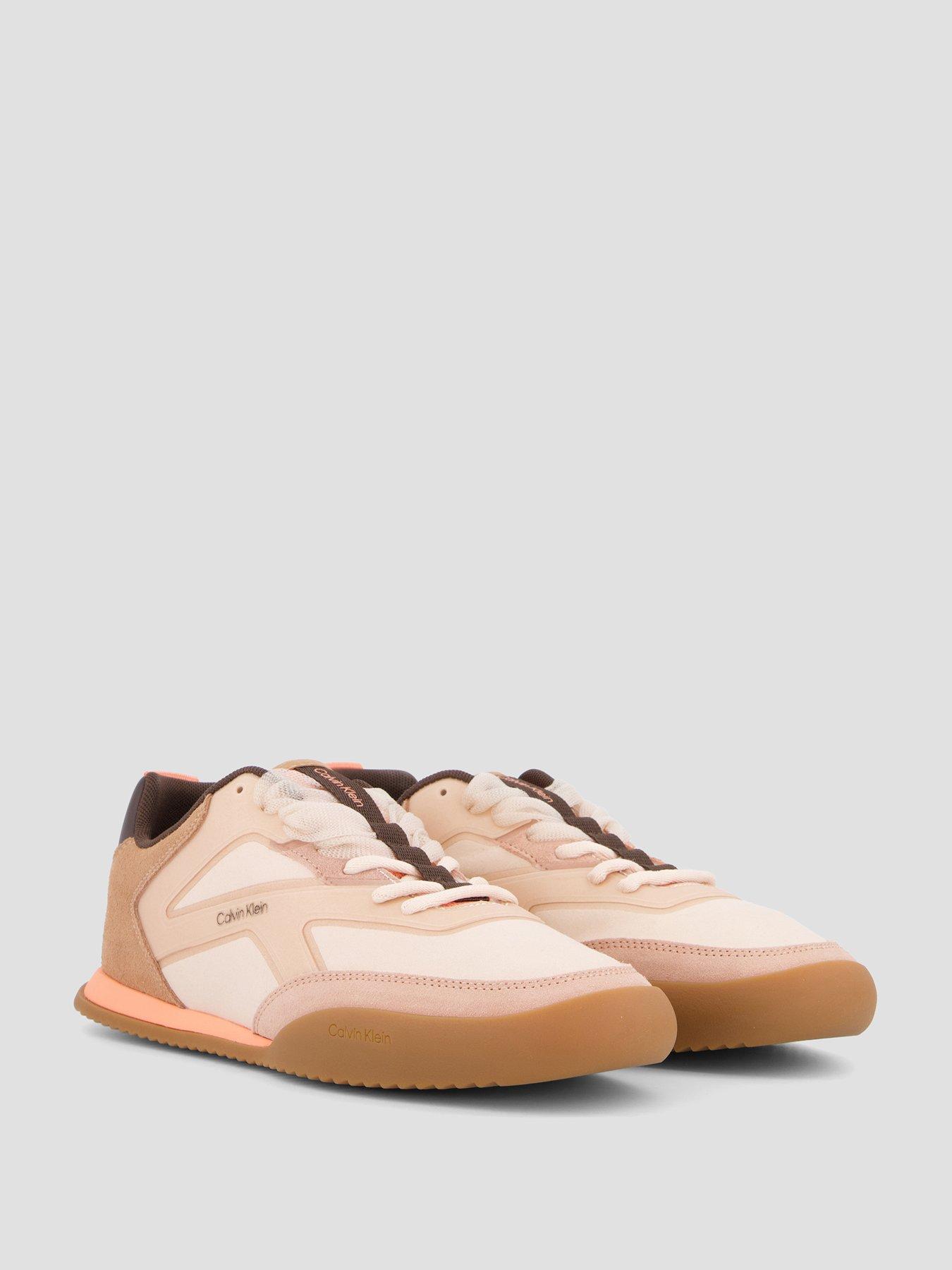 Image 6 of 7 of Calvin Klein Low Pro Run Lu Sue Jelly Laces