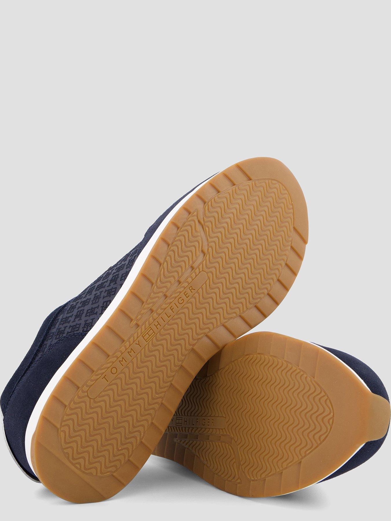 Image 4 of 7 of Tommy Hilfiger TH Monogram Plaque Suede Trainers - Blue