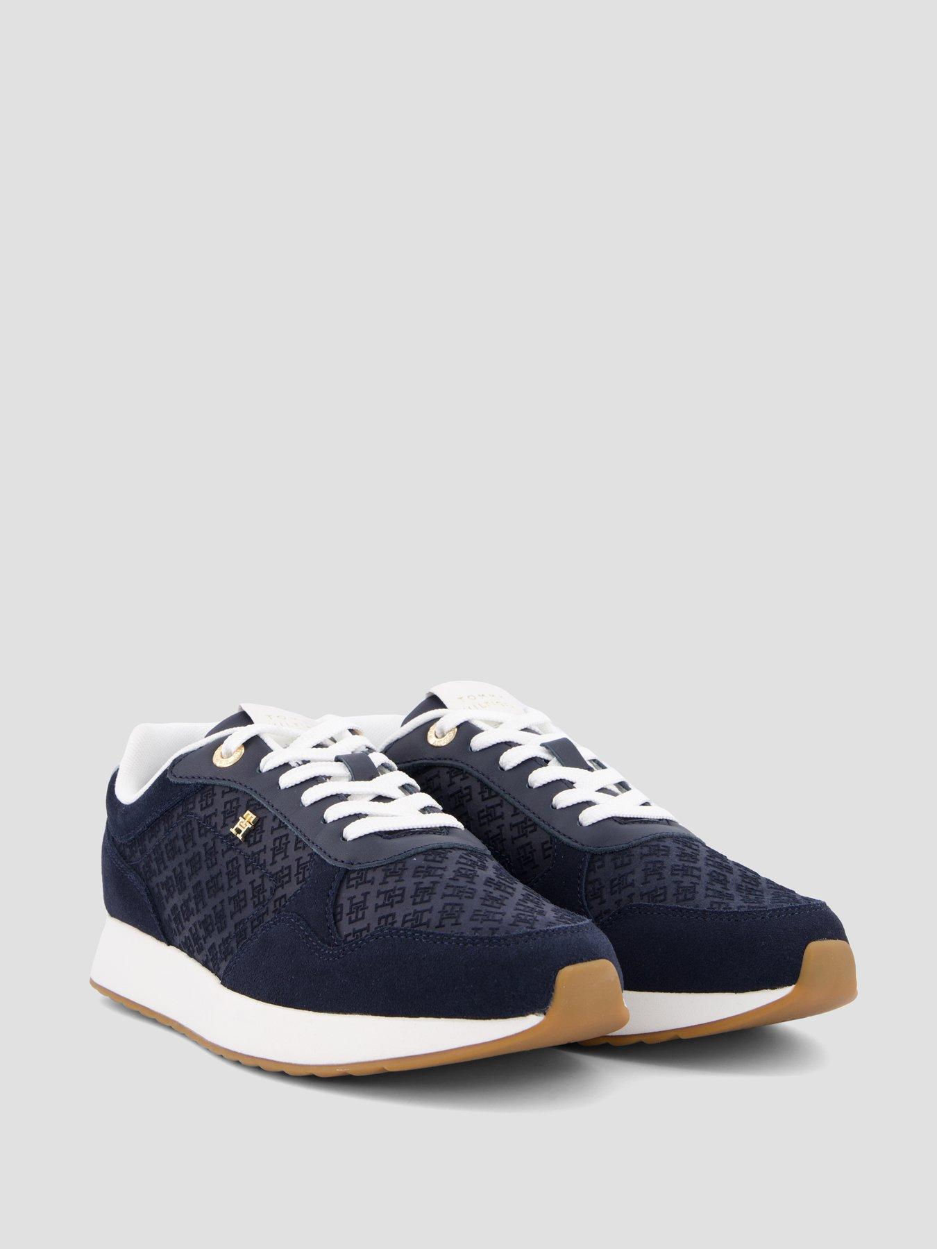 Image 6 of 7 of Tommy Hilfiger TH Monogram Plaque Suede Trainers - Blue