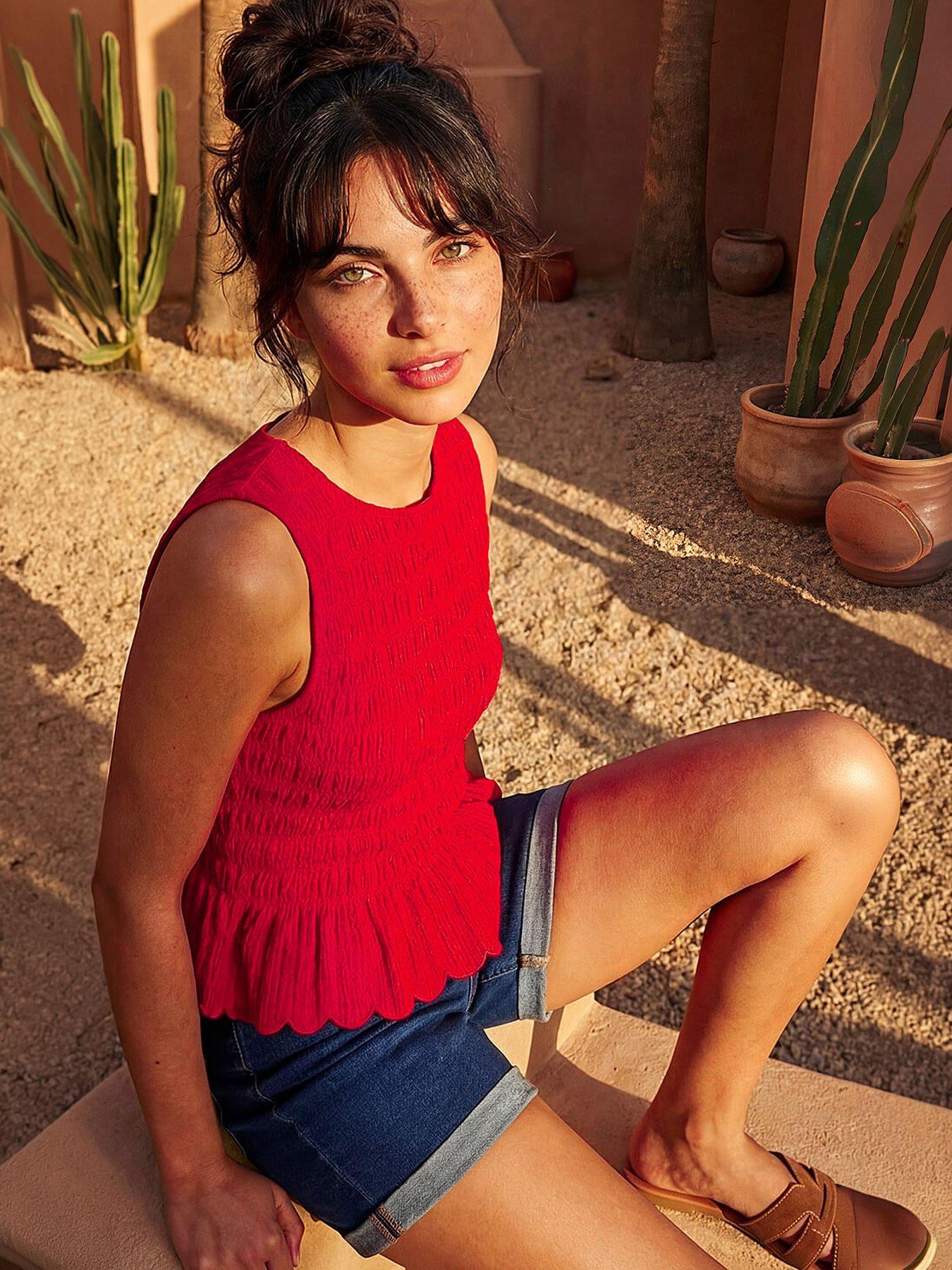 Roman Dusk Shirred Scallop Trim Stretch Top