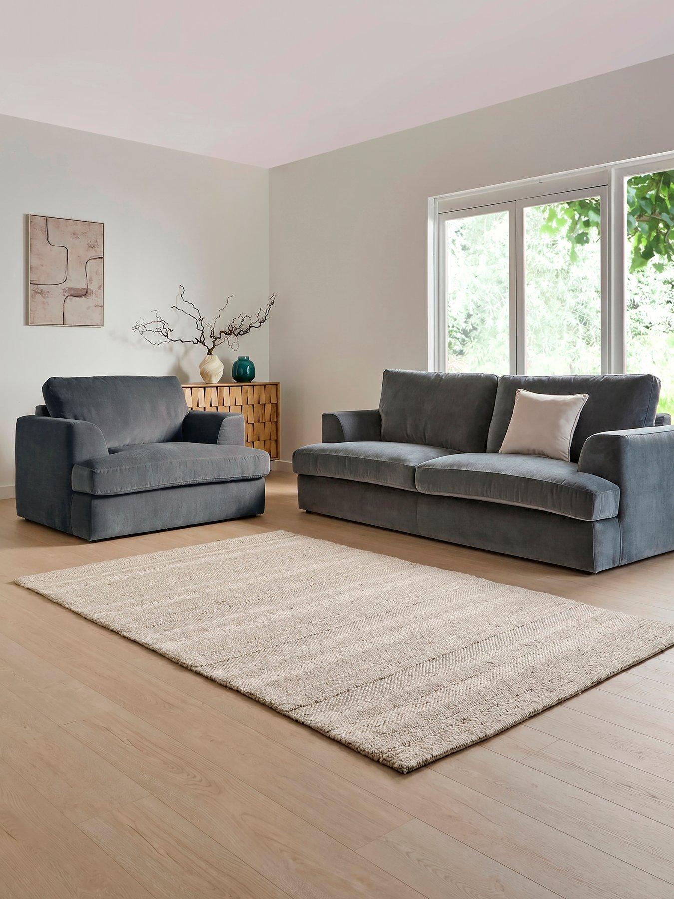 The Very Collection Escana 3 + Snuggle Chair