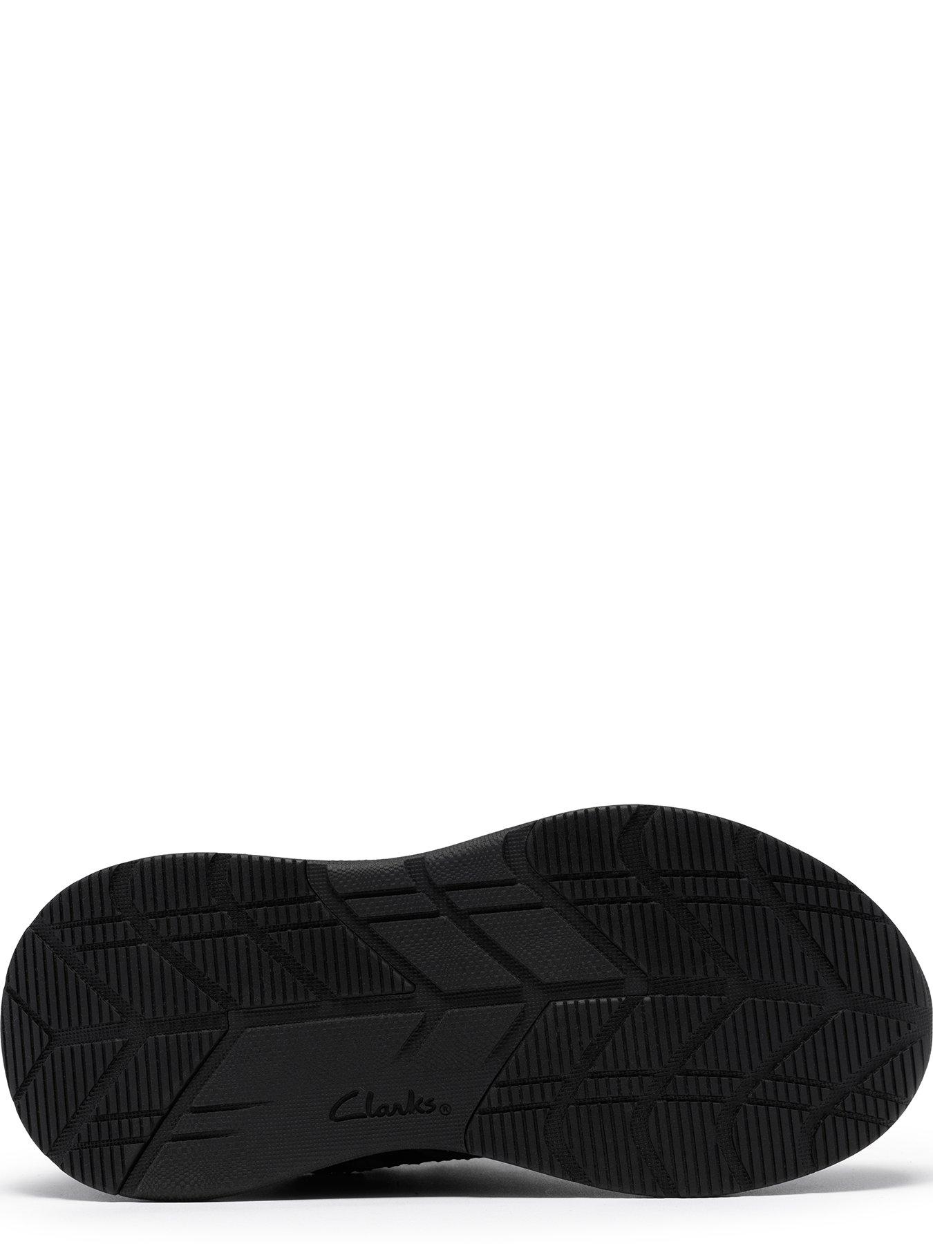 Image 5 of 6 of Clarks Kids Gleam Go Trainer - Black