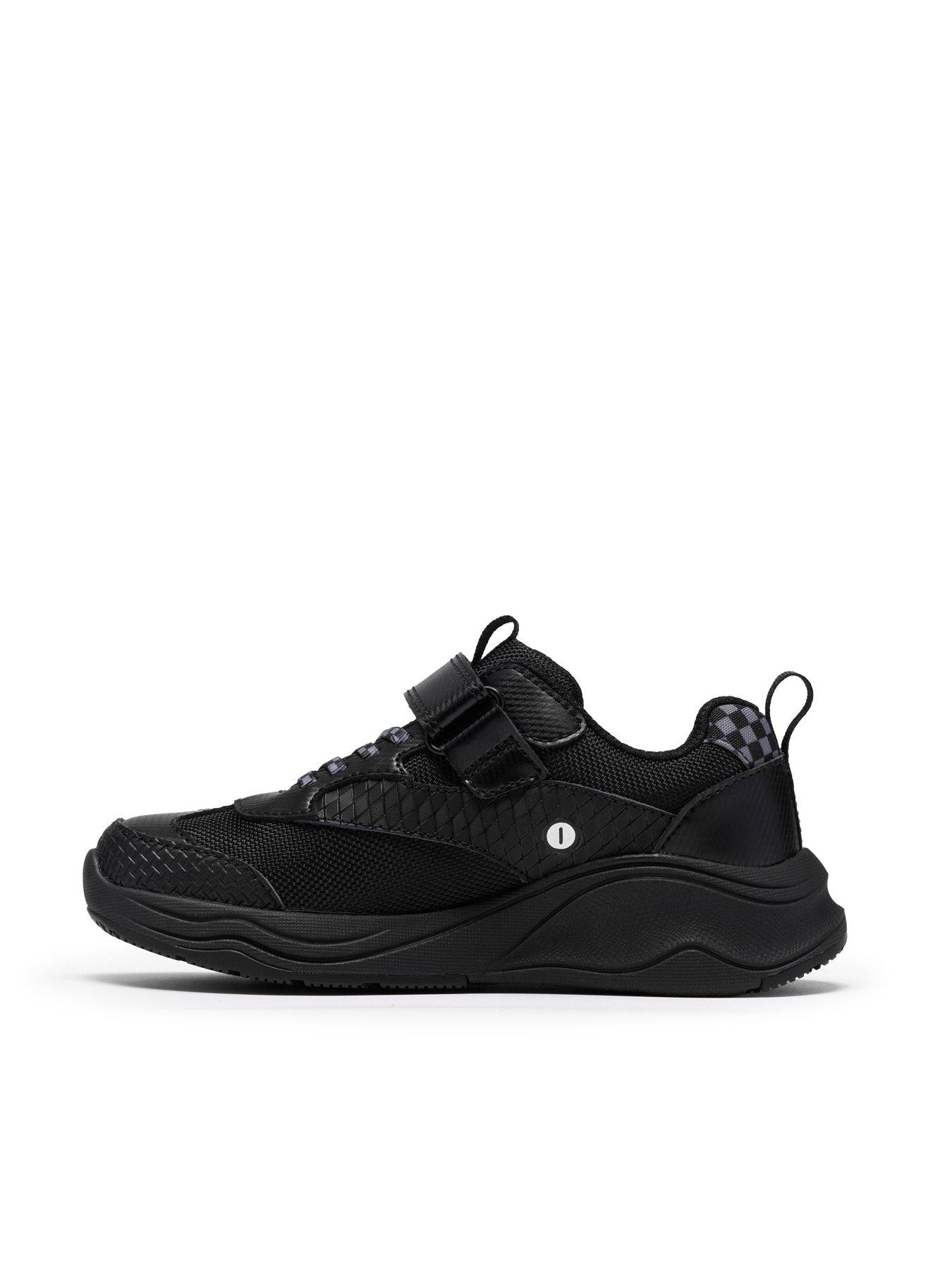 Image 6 of 6 of Clarks Kids Gleam Go Trainer - Black