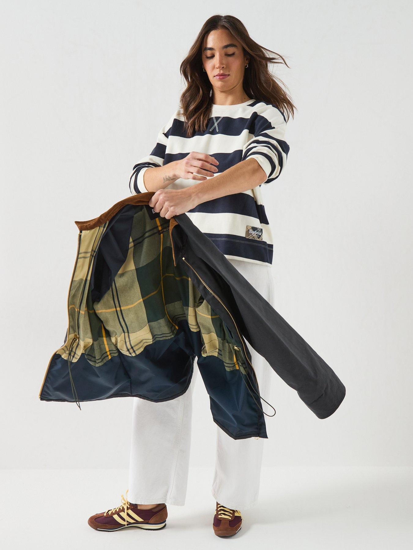 Image 5 of 6 of Barbour Treeton Wax Jacket - Blue