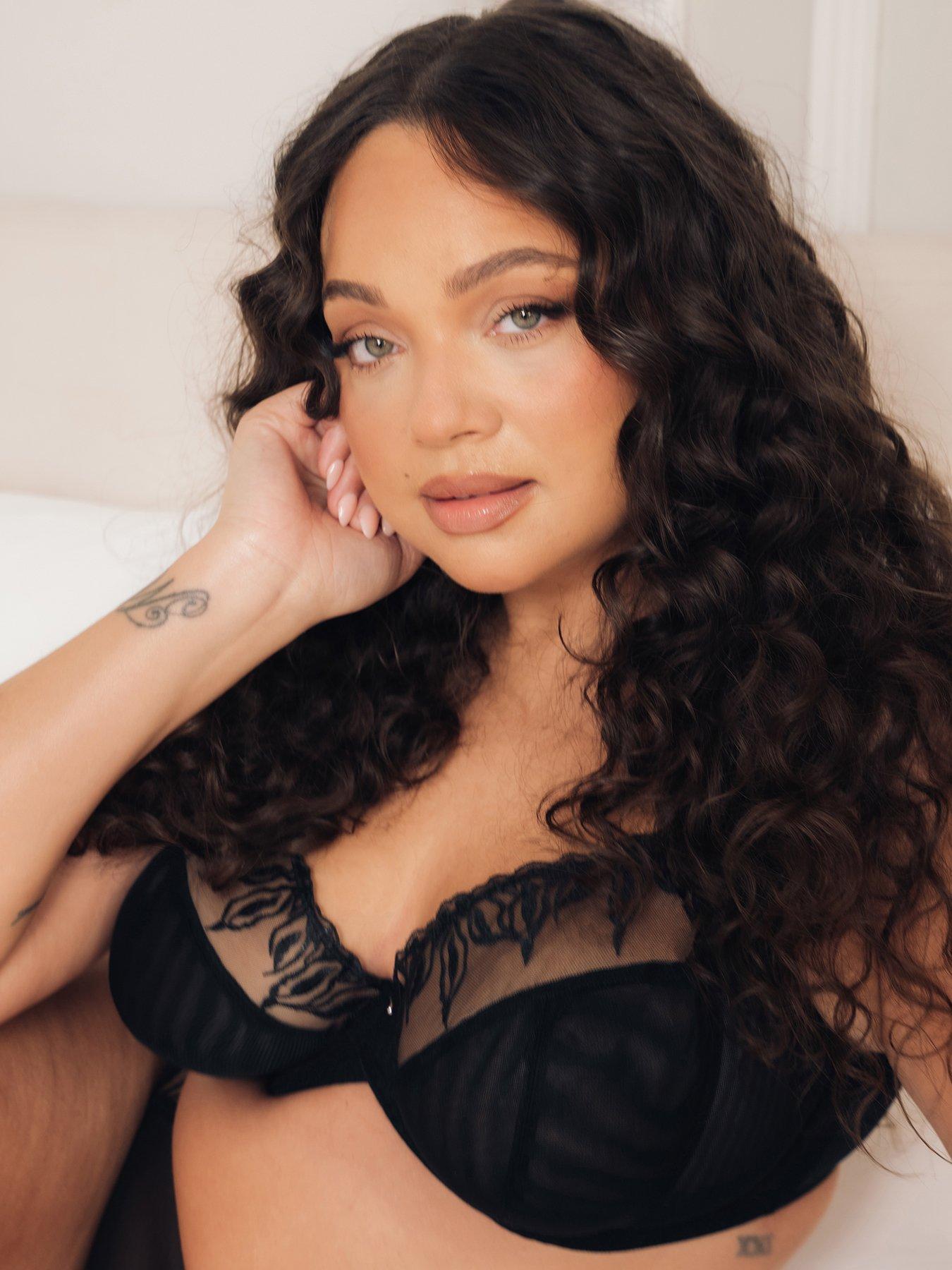 Image 5 of 6 of Curvy Kate Curvy Kate Flare Full Plunge Side Support Multiway Bra Black