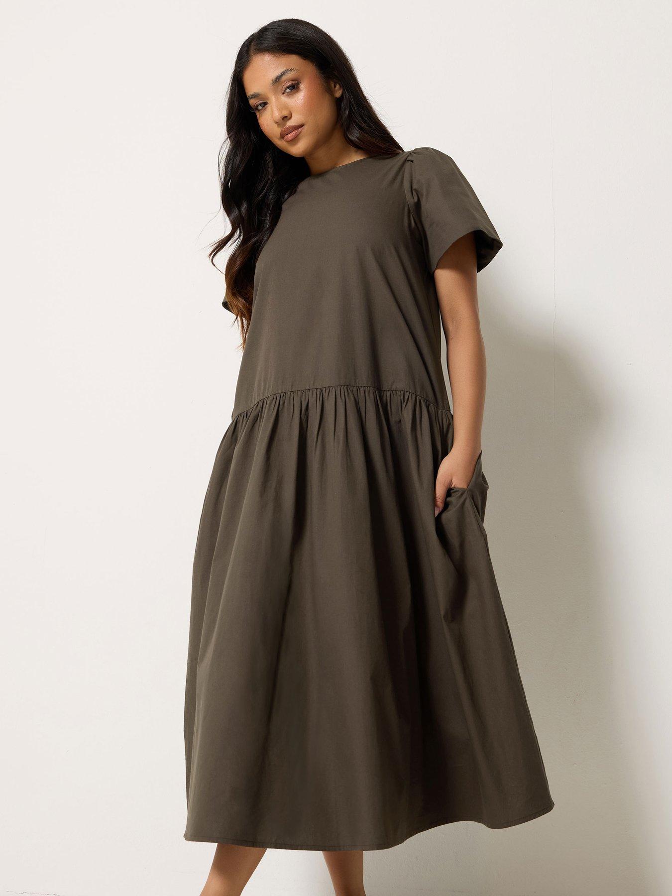 Image 3 of 4 of PixieGirl Petite Poplin Volume Maxi Dress