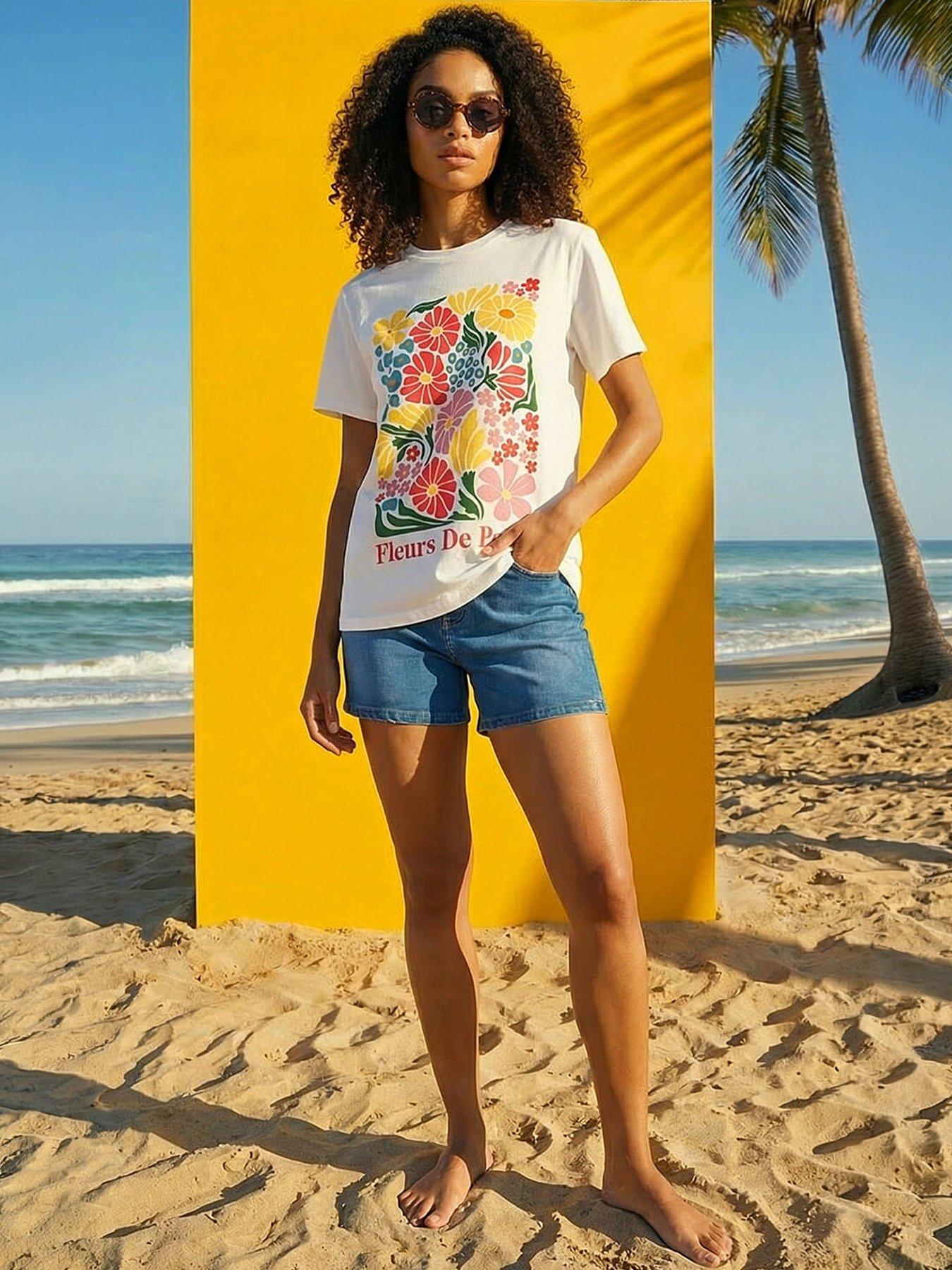 Image 4 of 4 of Roman Dusk Cotton Floral Print T-shirt