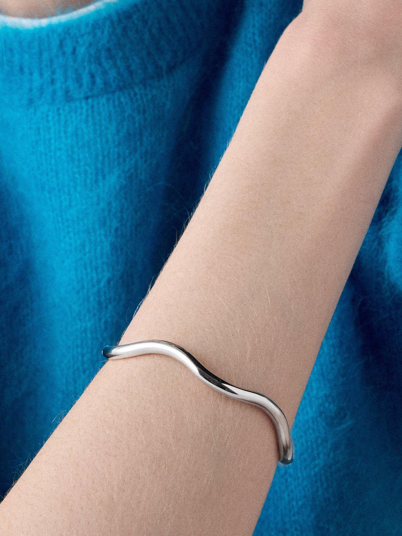 Image 2 of 3 of Kate Spade New York Wave Thin Bangle